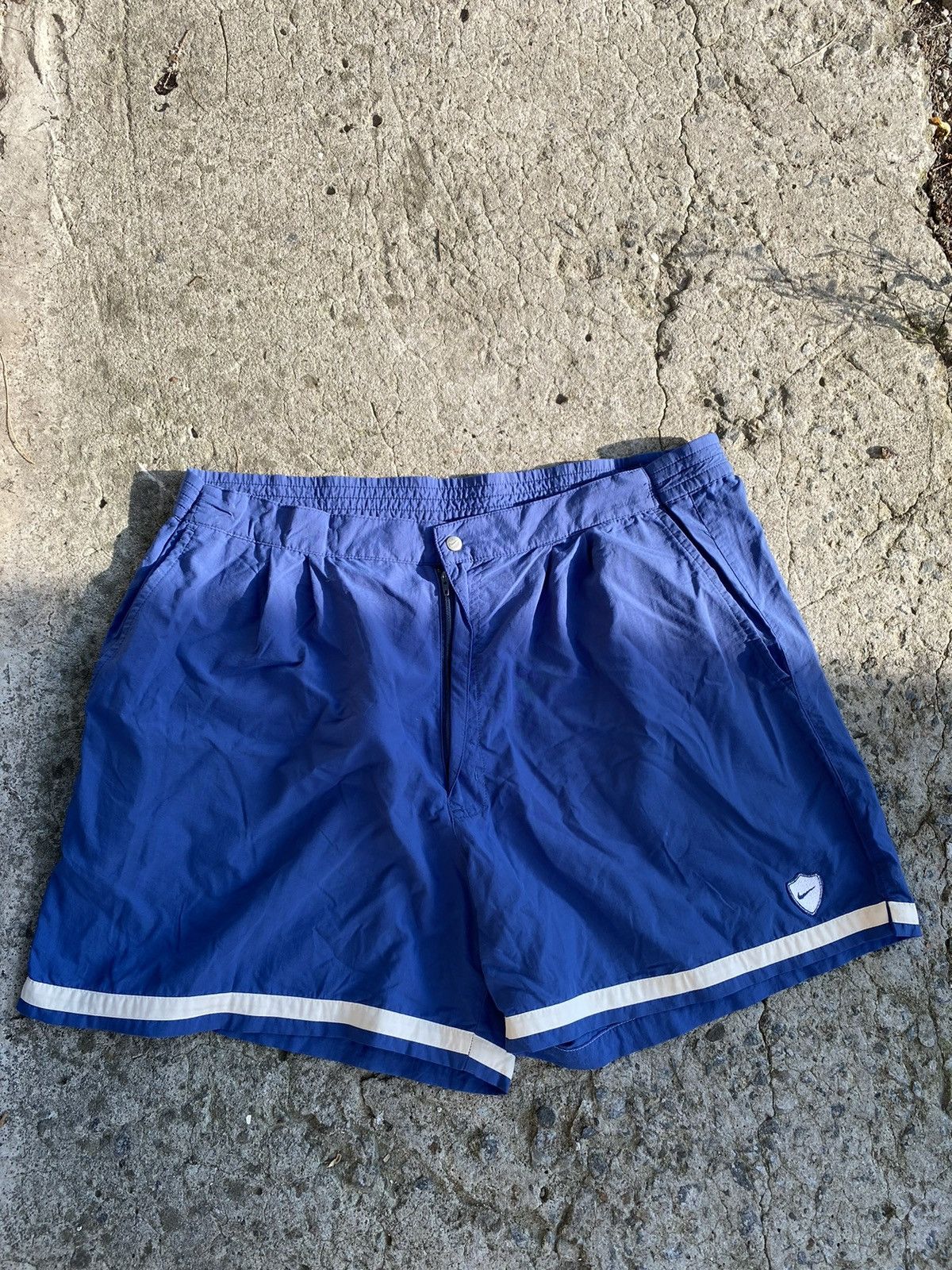 Nike ACG × Vintage Mens Vintage Nike shorts swoosh logo streetwear rare y2k Size US 36 / EU 52 - 1 Thumbnail