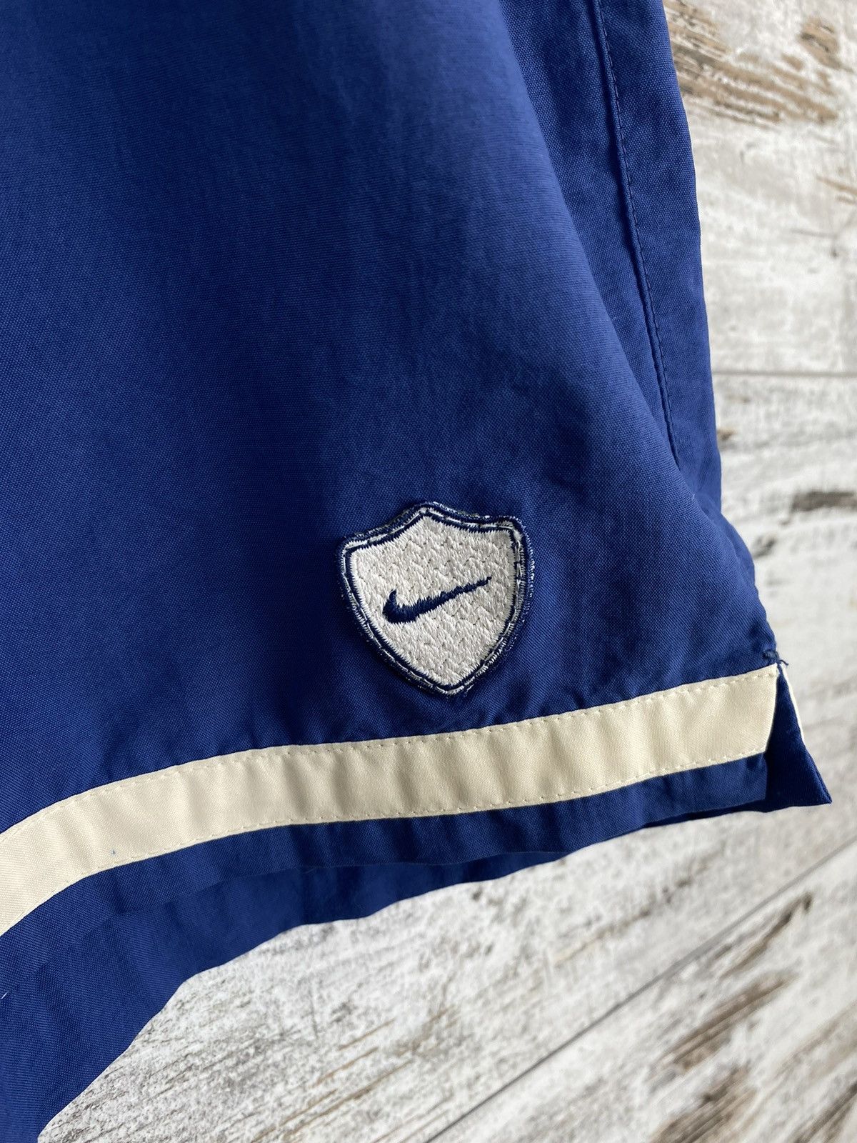 Nike ACG × Vintage Mens Vintage Nike shorts swoosh logo streetwear rare y2k Size US 36 / EU 52 - 14 Thumbnail