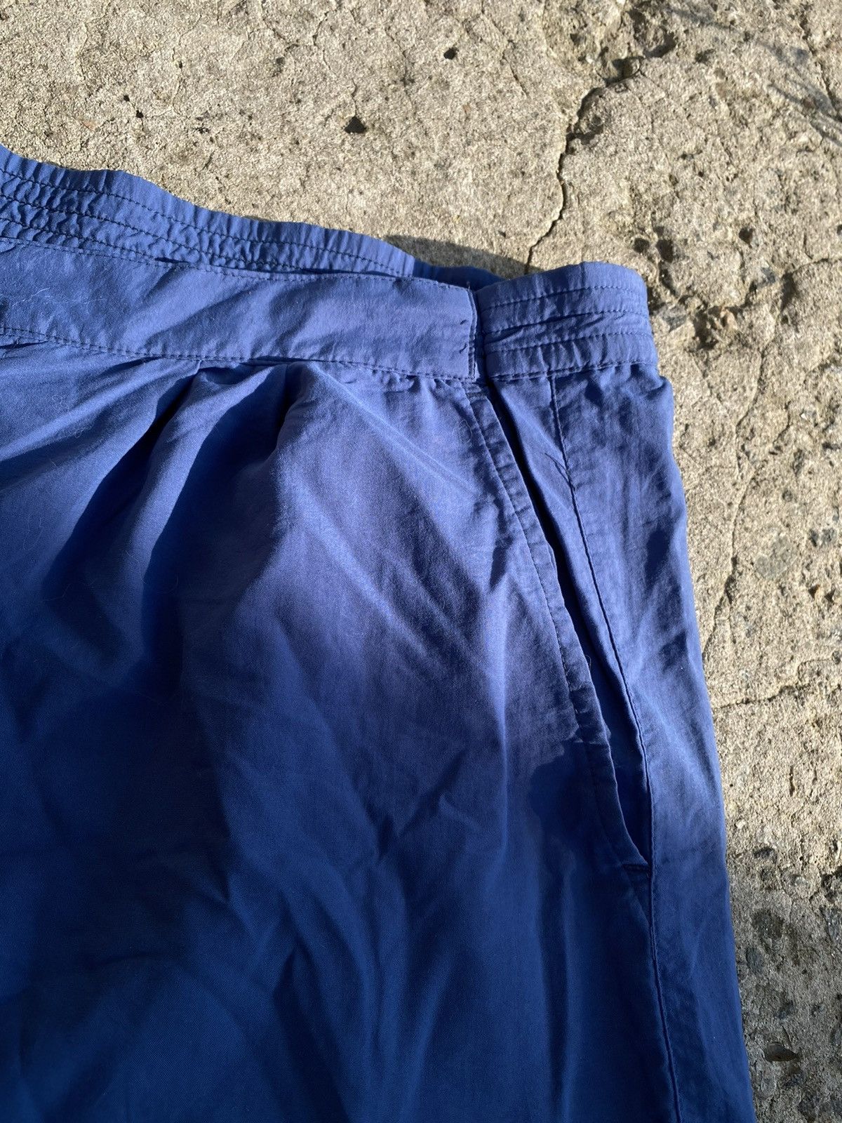 Nike ACG × Vintage Mens Vintage Nike shorts swoosh logo streetwear rare y2k Size US 36 / EU 52 - 3 Thumbnail