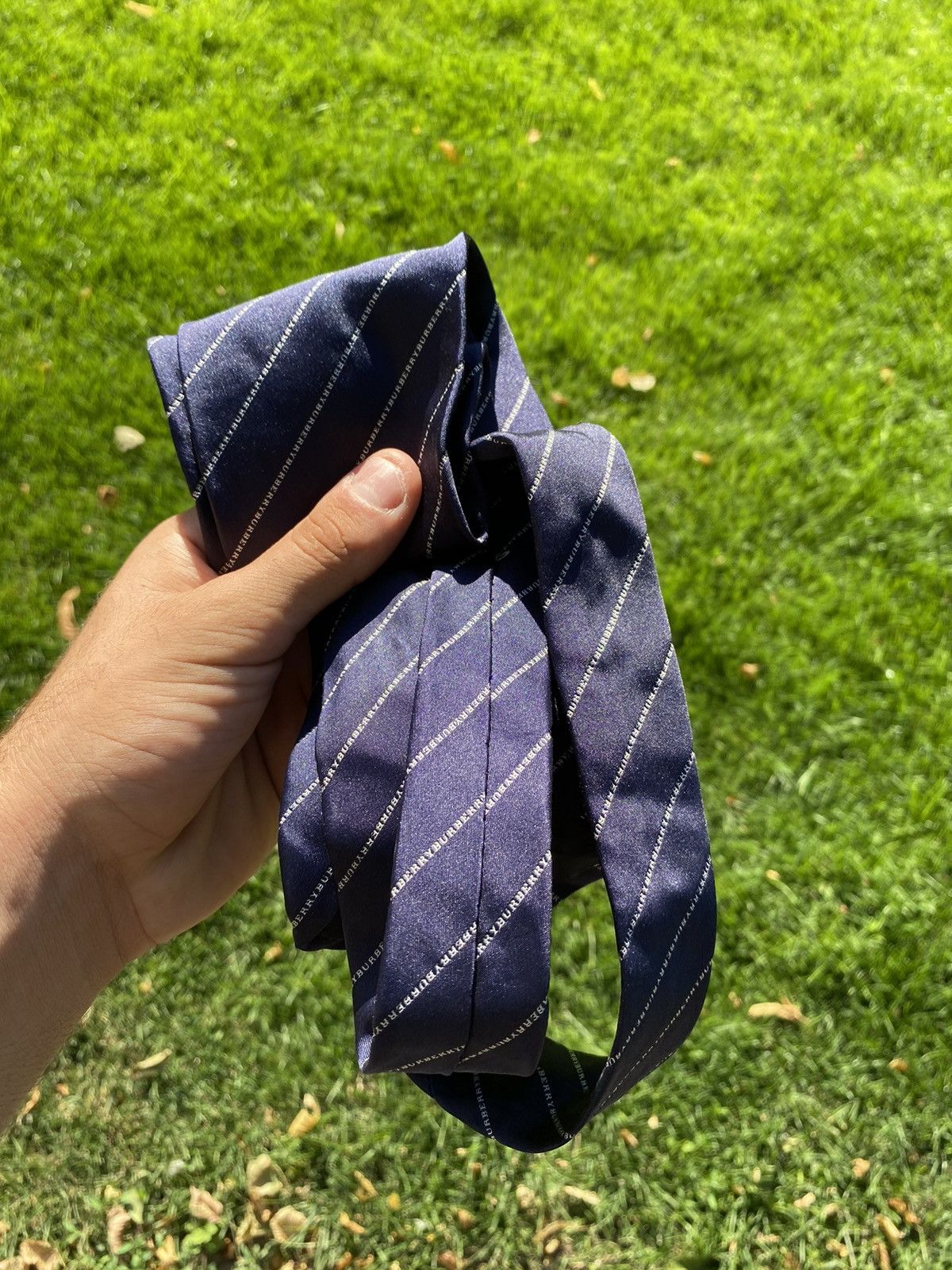 Burberry × Vintage Mens Vintage Burberry London tie silk Rare monogram Size ONE SIZE - 9 Thumbnail