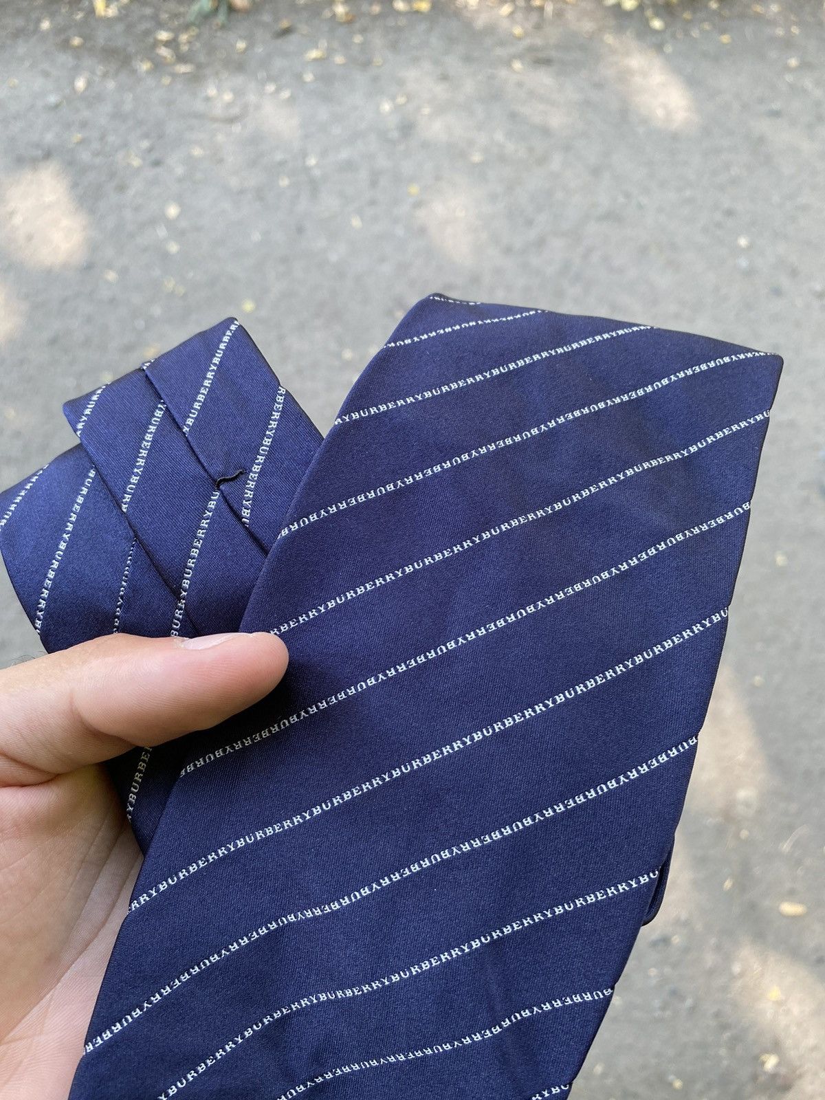 Burberry × Vintage Mens Vintage Burberry London tie silk Rare monogram Size ONE SIZE - 3 Thumbnail
