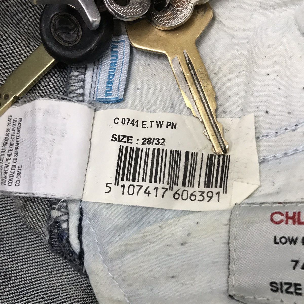 Japanese Brand Colin’s 741 Rigid Turquality Turkey Denim Jeans Distressed Size US 30 / EU 46 - 23 Thumbnail