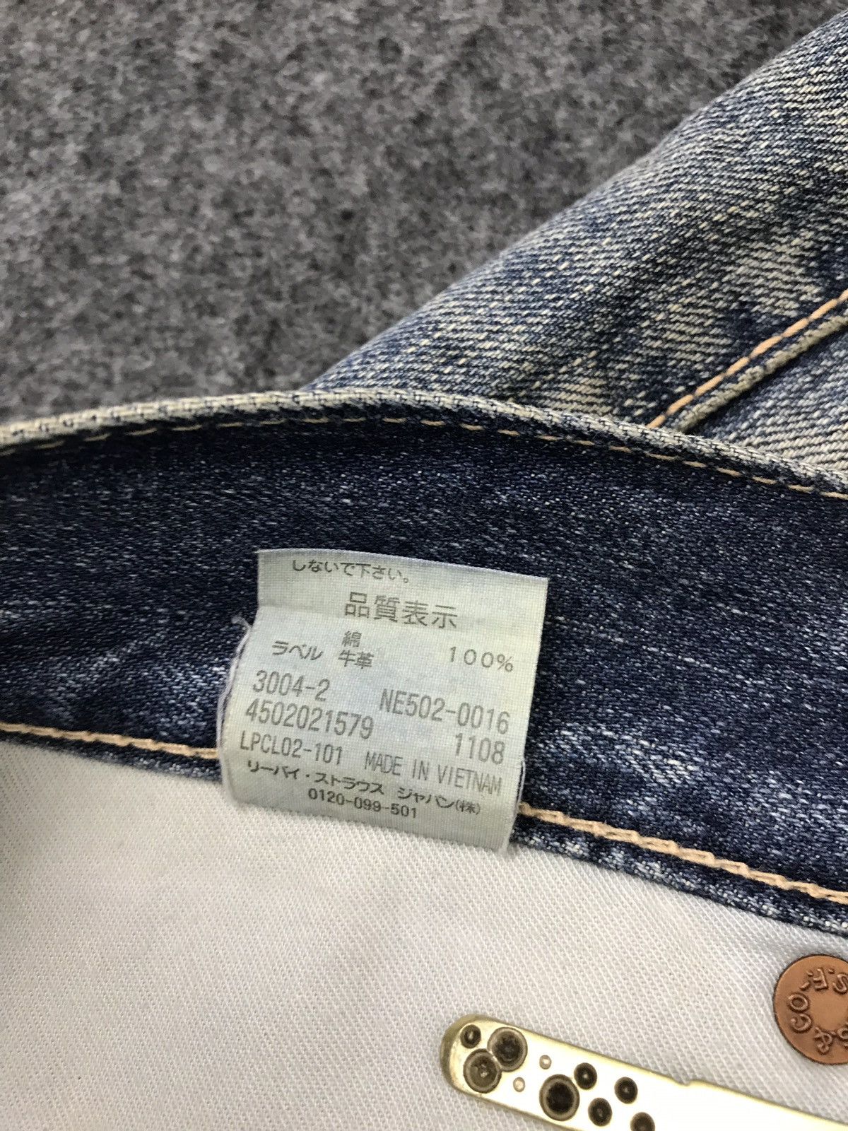 Levi's Levi’s Lvc 502 Blue Denim Jeans Distressed Closed Pockets Size US 32 / EU 48 - 21 Thumbnail