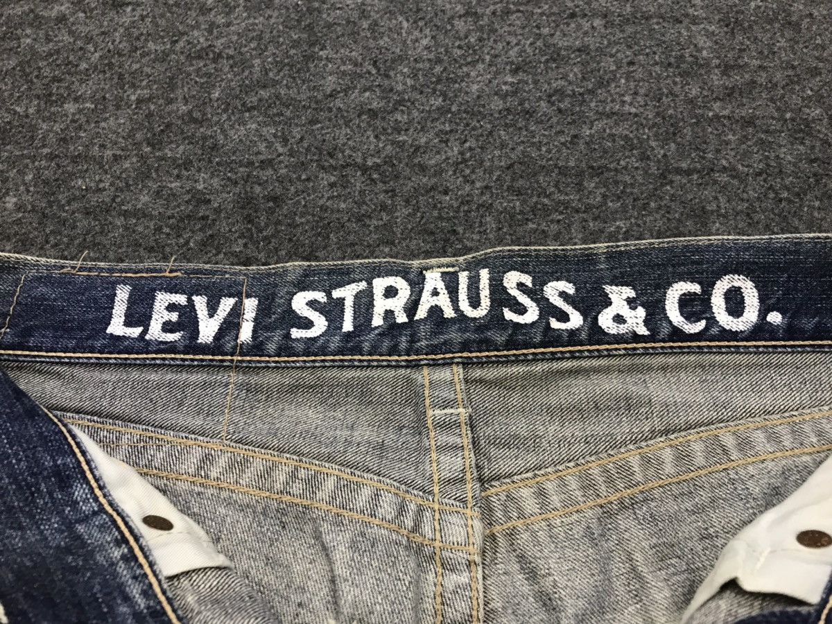 Levi's Levi’s Lvc 502 Blue Denim Jeans Distressed Closed Pockets Size US 32 / EU 48 - 19 Thumbnail
