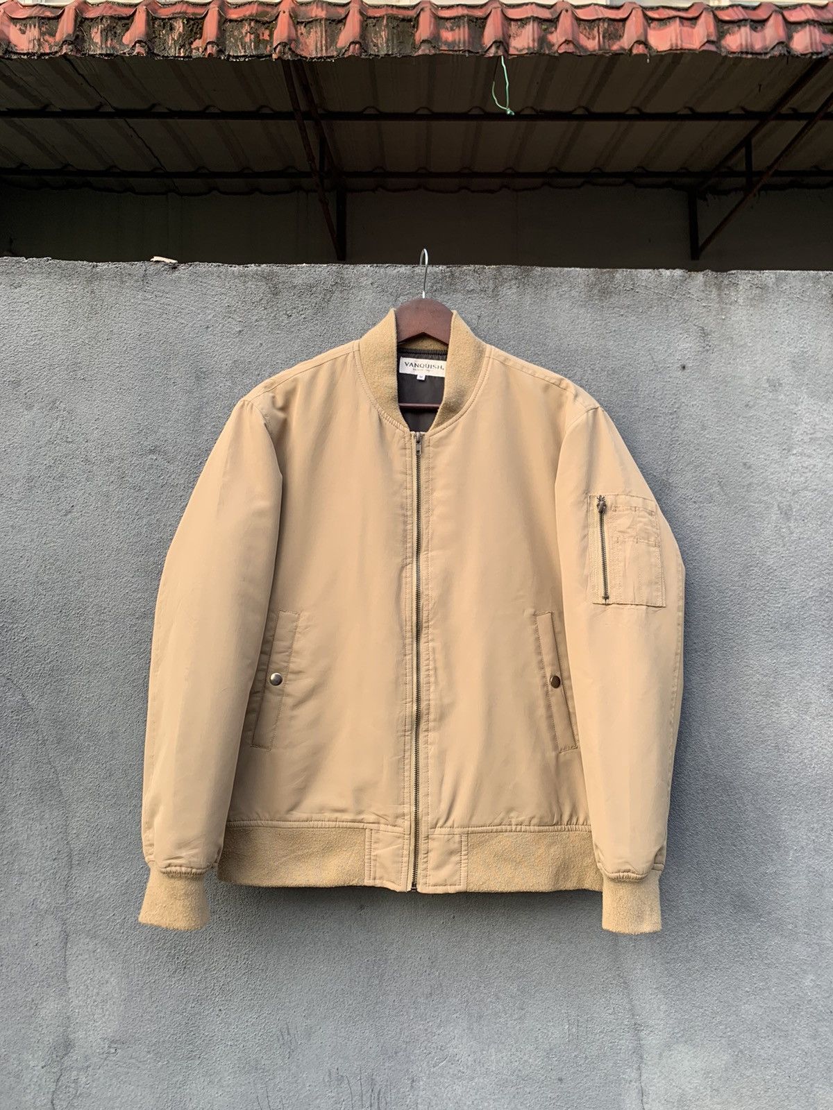 Vanquish 👹VANQUISH JAPAN SHIBUYA TOKYO BOMBER JACKET Size US M / EU 48-50 / 2 - 1 Thumbnail