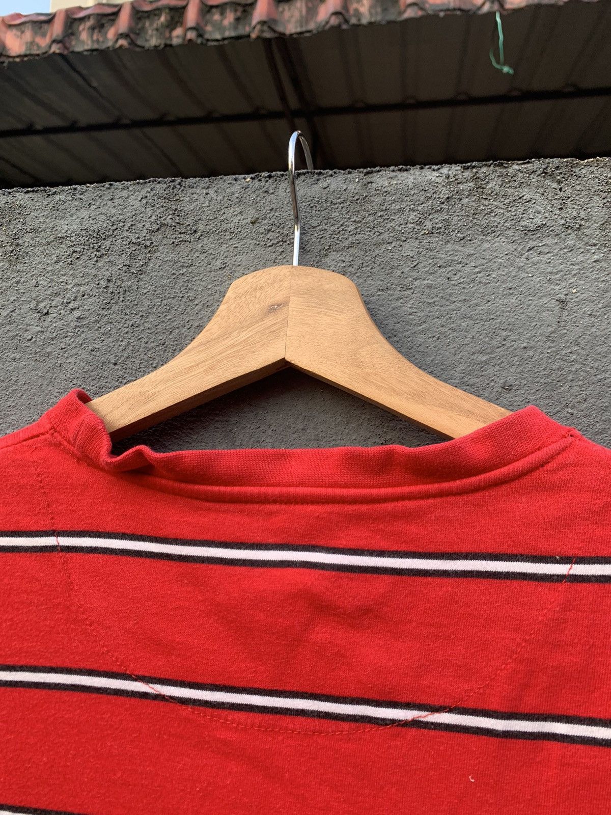 Vintage Vintage THRASHED FIZZ Beautiful RED Stripes T-Shirt Size US L / EU 52-54 / 3 - 10 Thumbnail