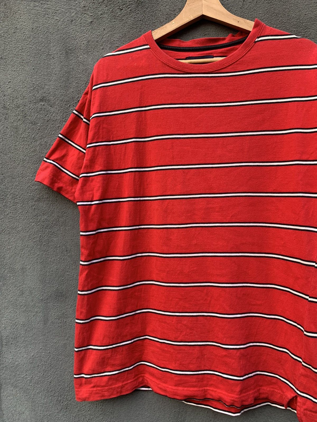 Vintage Vintage THRASHED FIZZ Beautiful RED Stripes T-Shirt Size US L / EU 52-54 / 3 - 4 Thumbnail