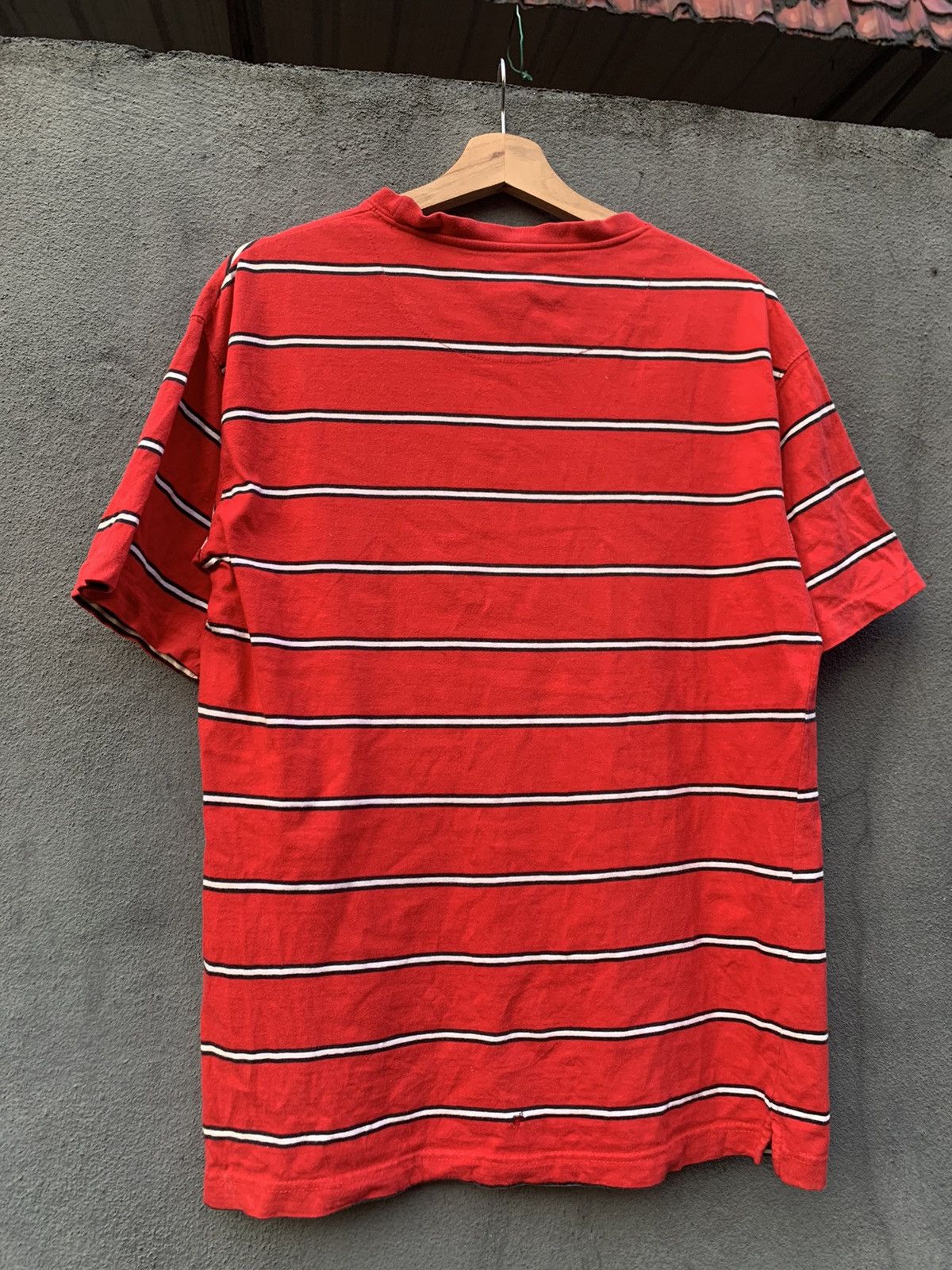 Vintage Vintage THRASHED FIZZ Beautiful RED Stripes T-Shirt Size US L / EU 52-54 / 3 - 9 Thumbnail