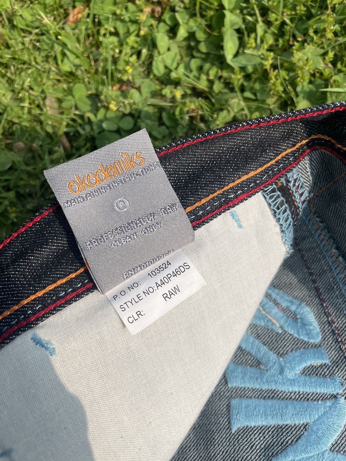 Akademiks Vintage Y2K Akademiks Baggy Embroidered Denim Jean Shorts Size US 34 / EU 50 - 14 Thumbnail