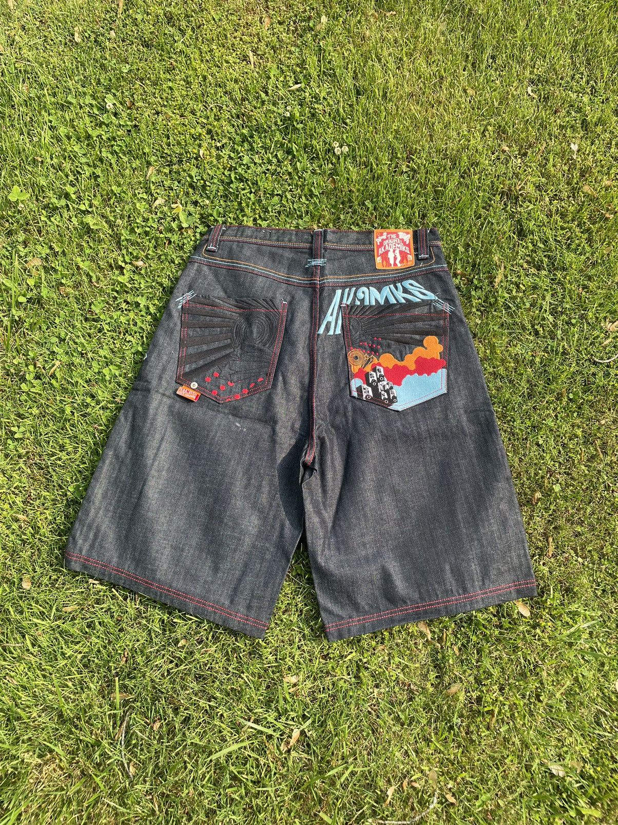 Akademiks Vintage Y2K Akademiks Baggy Embroidered Denim Jean Shorts Size US 34 / EU 50 - 1 Thumbnail