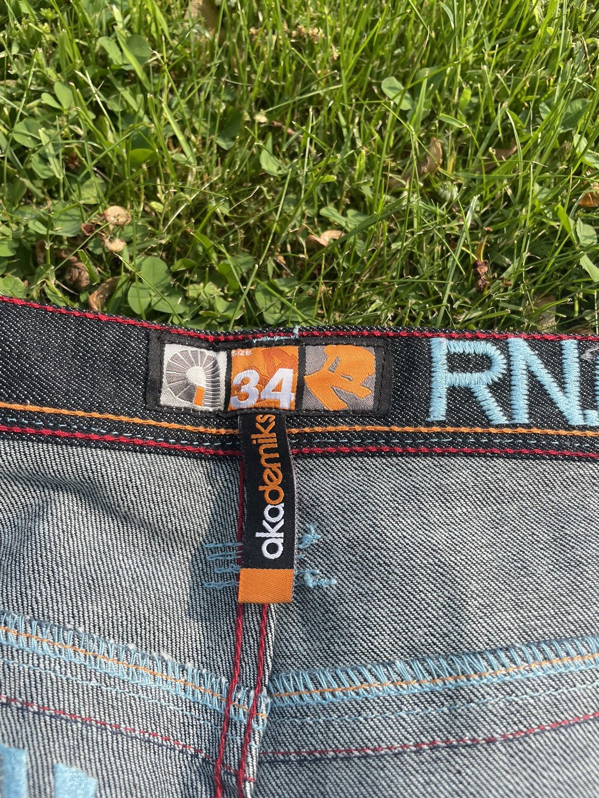 Akademiks Vintage Y2K Akademiks Baggy Embroidered Denim Jean Shorts Size US 34 / EU 50 - 10 Thumbnail