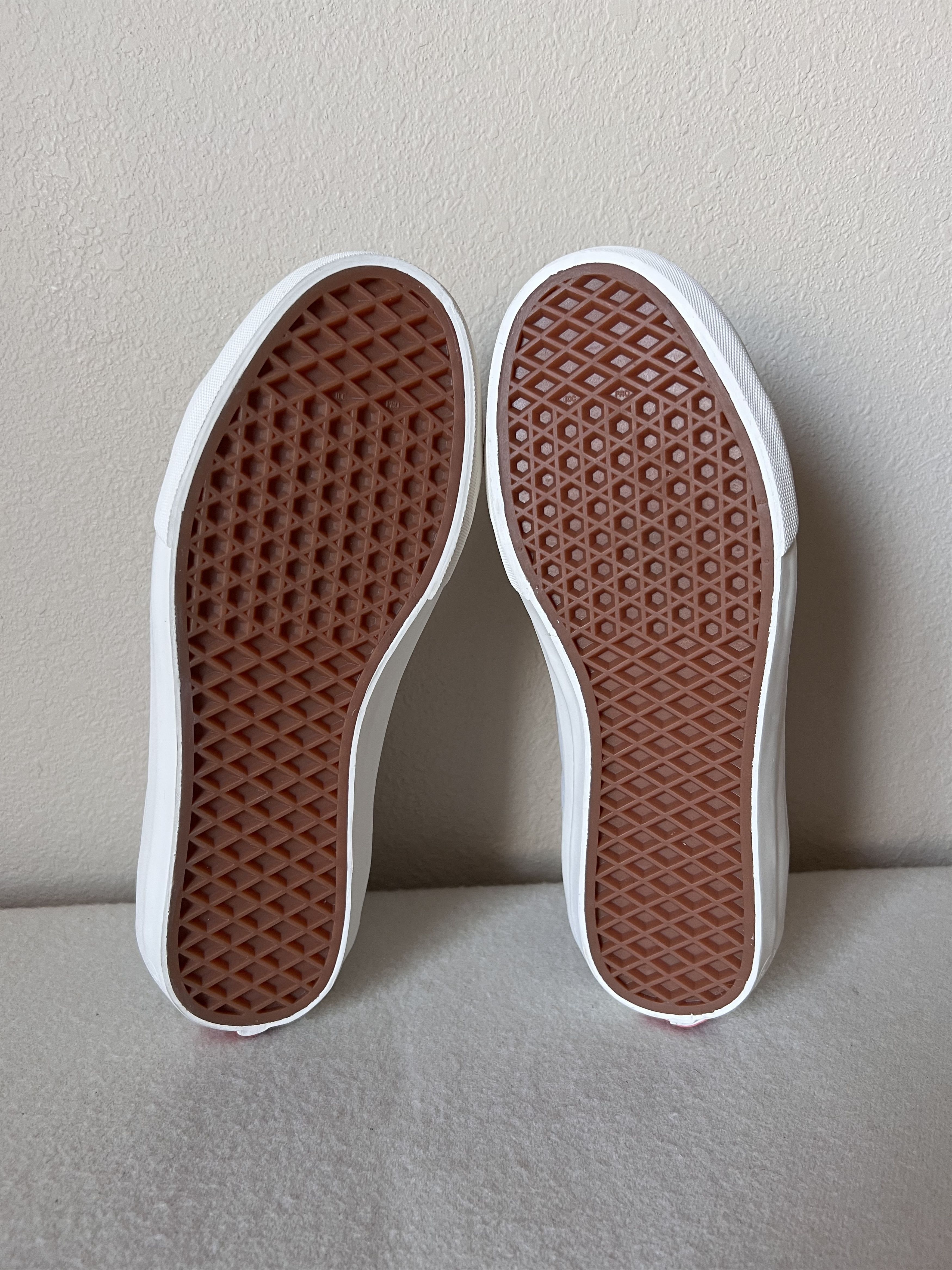 Damien Hirst × Vans Damien Hirst Vans Sk8 Hi Butterflies Size US 7.5 / IT 37.5 - 6 Thumbnail