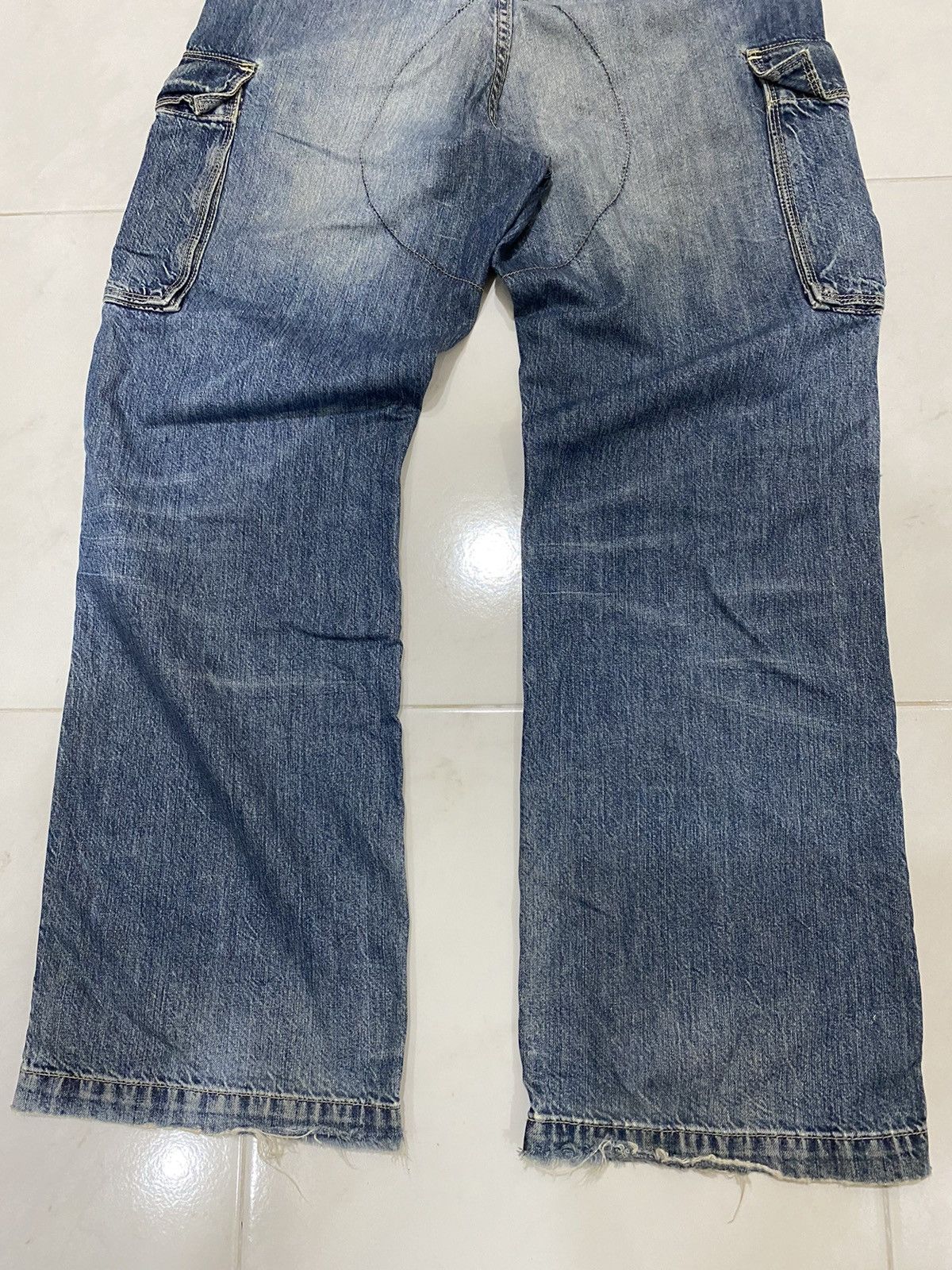 Gap GAP Distressed Cargo Jean Size US 32 / EU 48 - 11 Thumbnail