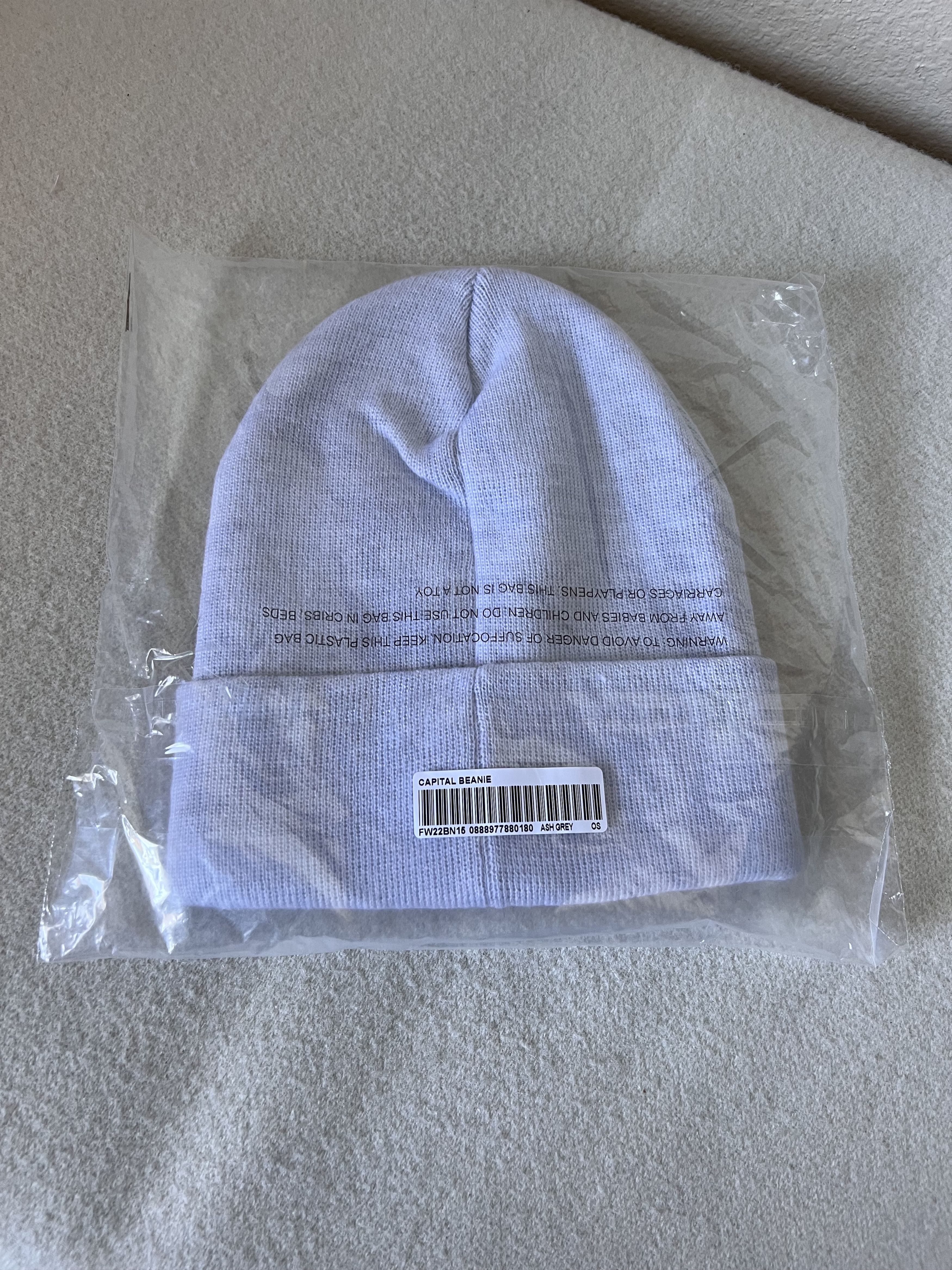 Supreme Supreme Capital Beanie in Ash Grey Size ONE SIZE - 2 Thumbnail