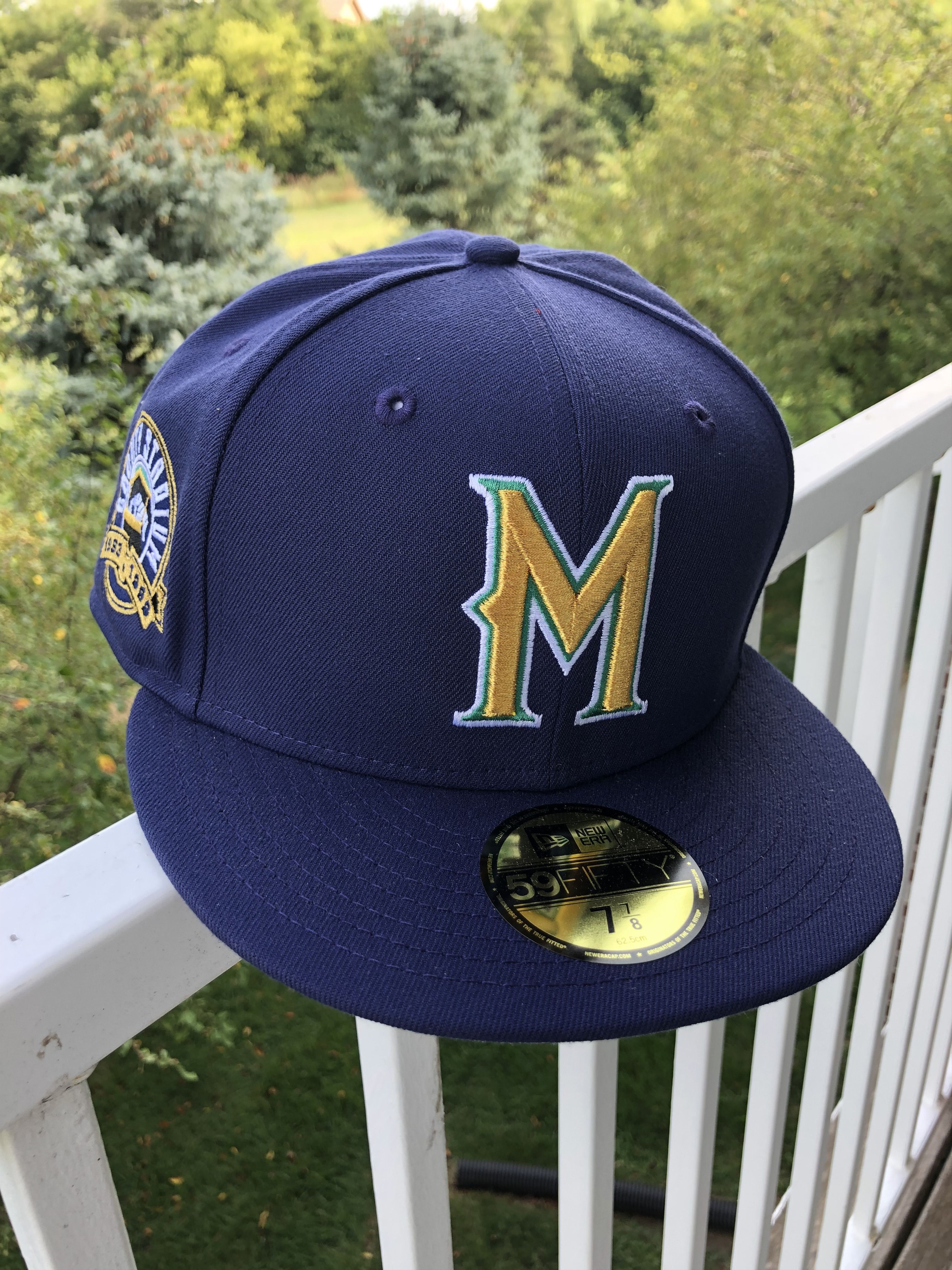 MLB 7 7/8 New Era Milwaukee Brewers Country Stadium Pat Fitted Size ONE SIZE - 1 Thumbnail