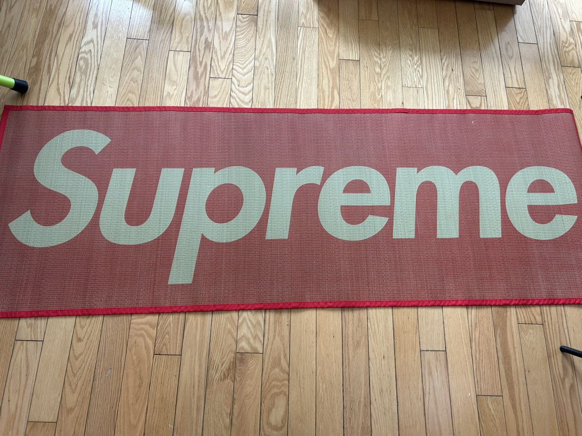 Supreme mat on sale