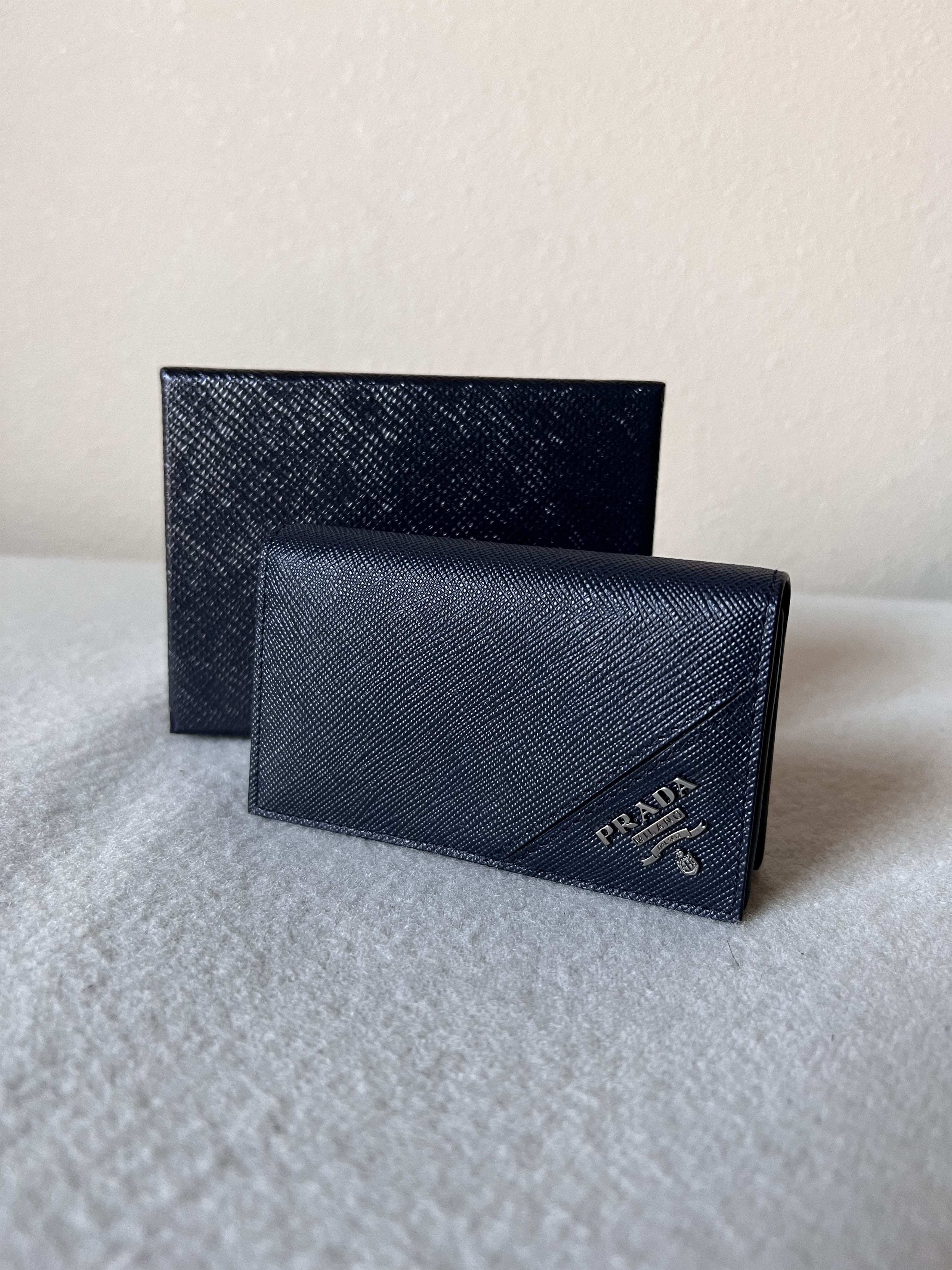 Prada Prada Saffiano Leather Logo Wallet in Black Size ONE SIZE - 1 Thumbnail