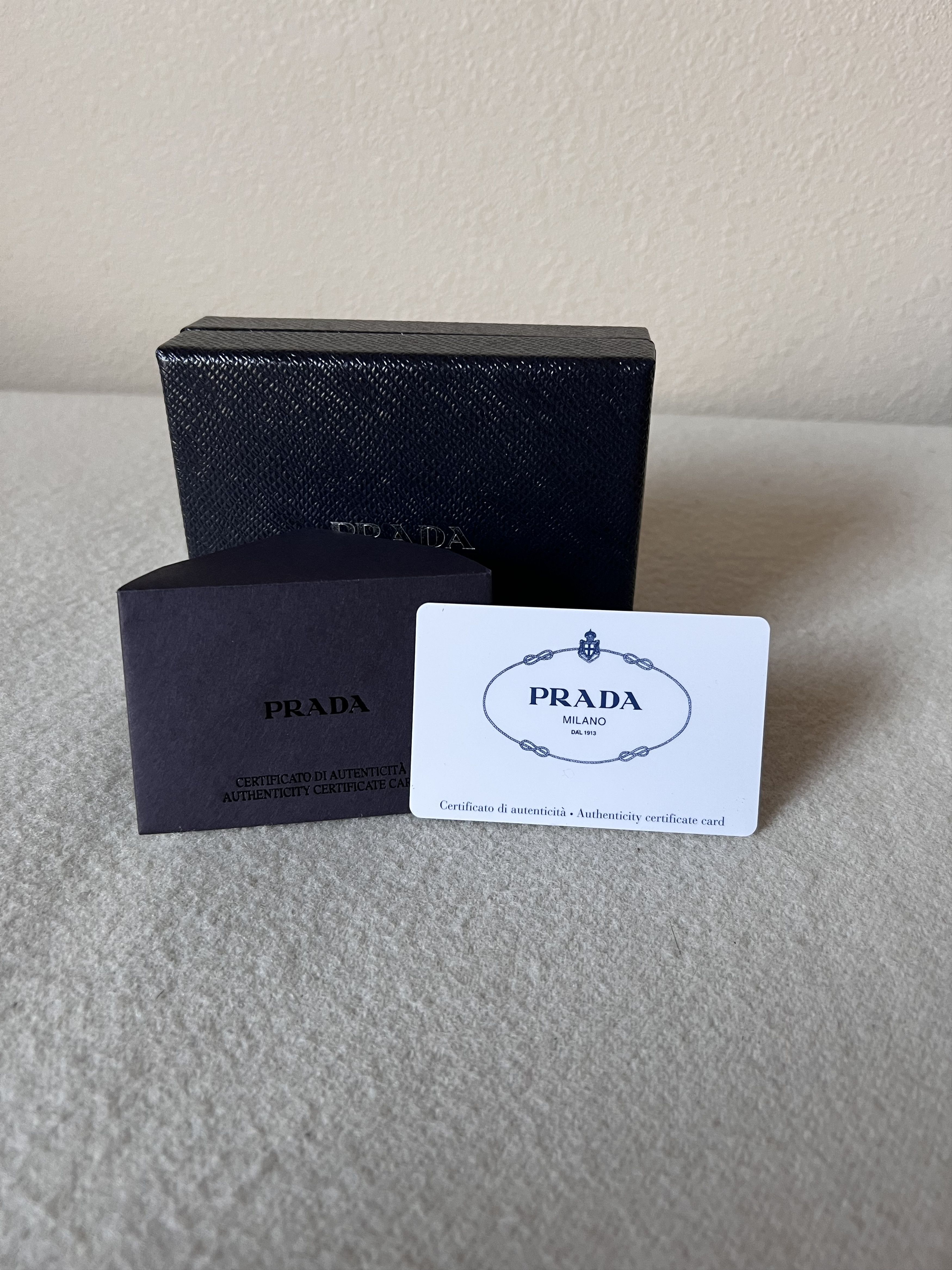Prada Prada Saffiano Leather Logo Wallet in Black Size ONE SIZE - 6 Thumbnail
