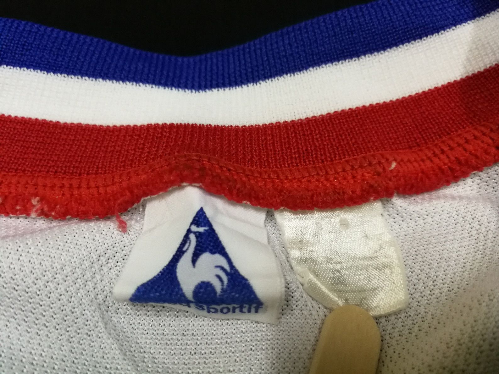 Le Coq Sportif Vintage Le Coq Sportif Jersey Big Logo Spell Out Size US L / EU 52-54 / 3 - 3 Thumbnail