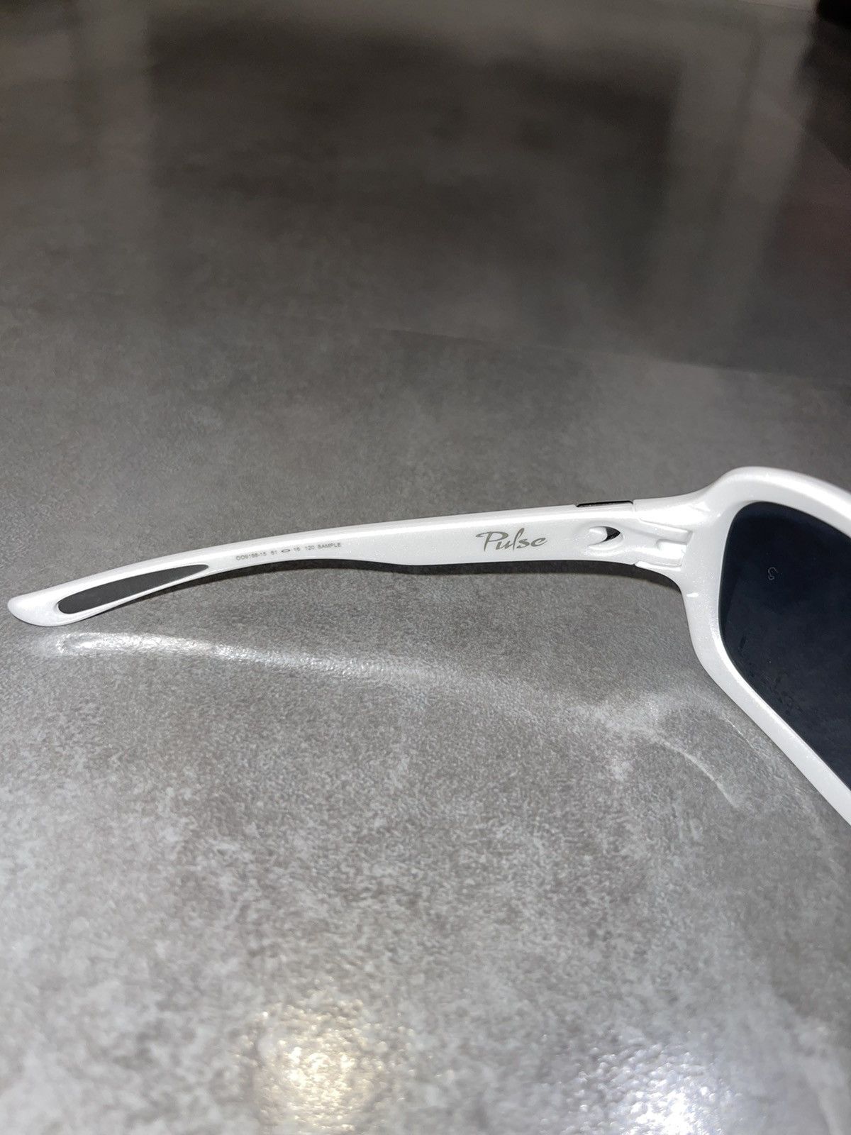 Oakley Oakley OO9198-15 "Pulse" White Sunglasses Size ONE SIZE - 13 Thumbnail