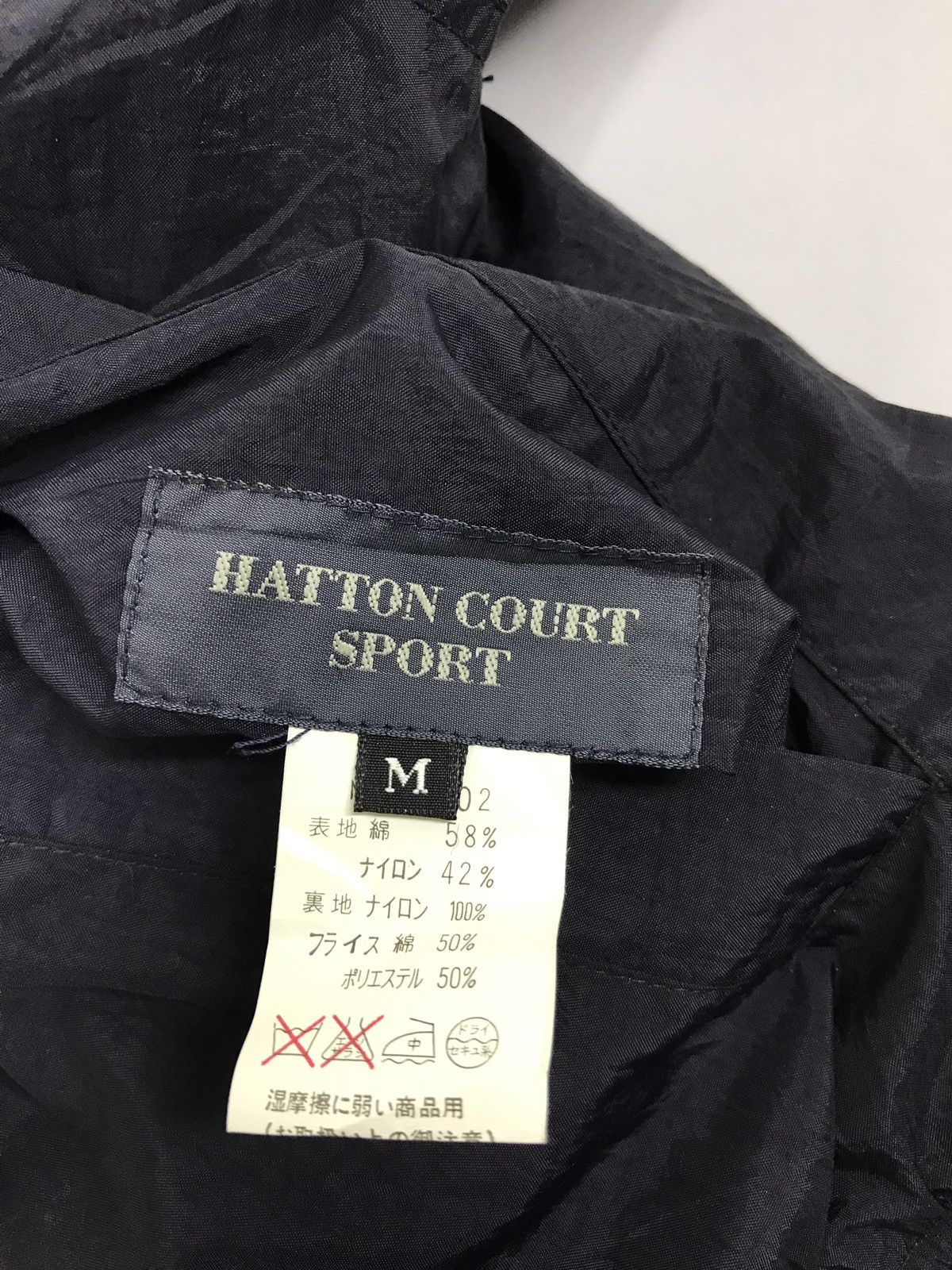 Japanese Brand Hatton Court Sports Big Logo Windbreaker Jacket Surfing Size US M / EU 48-50 / 2 - 19 Thumbnail