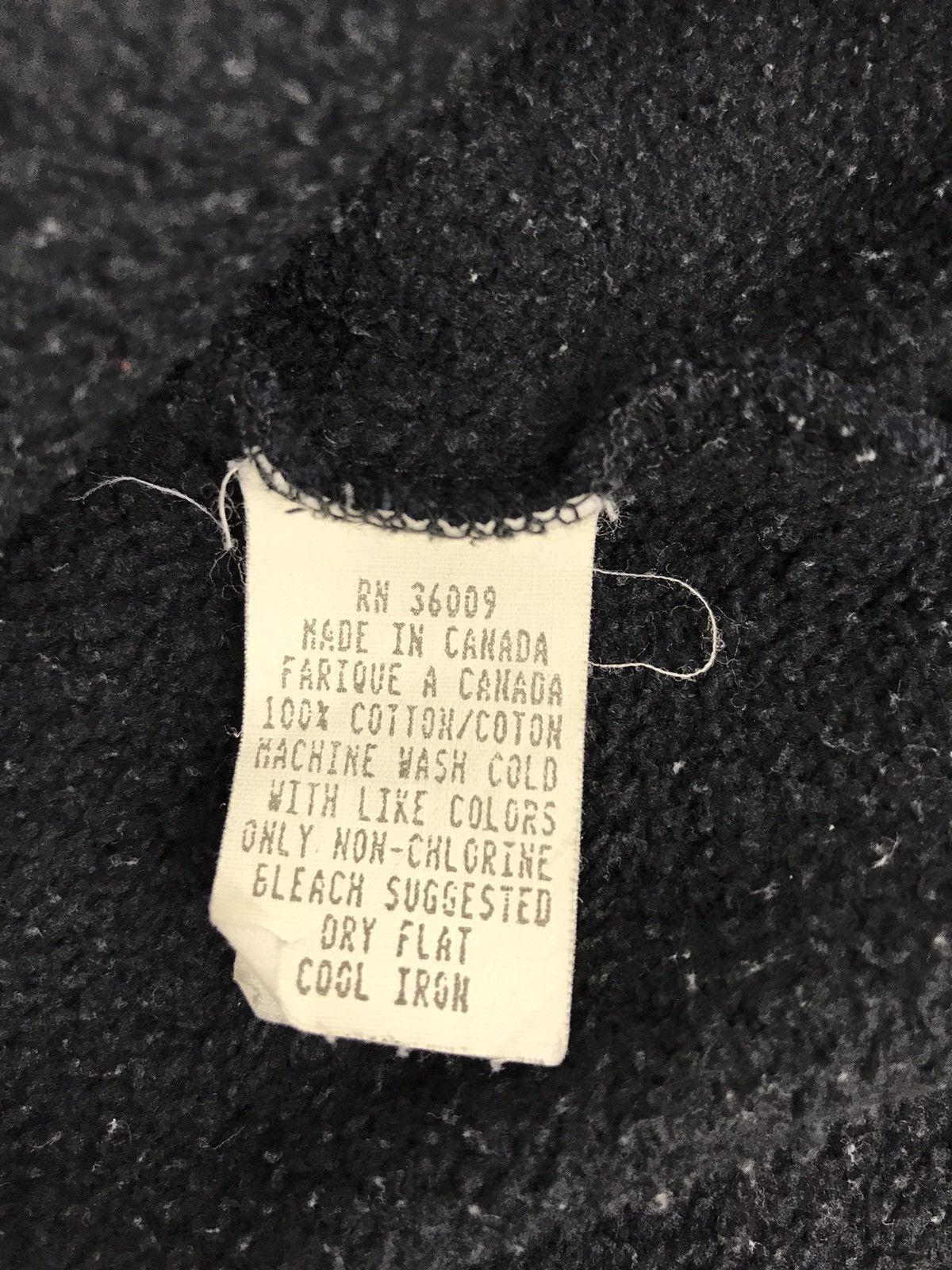 Calvin Klein Vintage CK Calvin Klein Sweatshirt Spell Out Big Logo Size US L / EU 52-54 / 3 - 4 Thumbnail