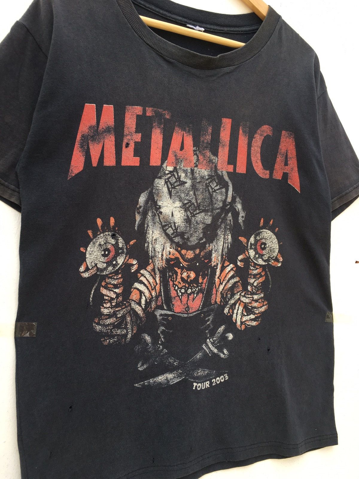 Band Tees Rare Vintage 2003 Metallica Concert Tour Tshirt Size US M / EU 48-50 / 2 - 4 Thumbnail