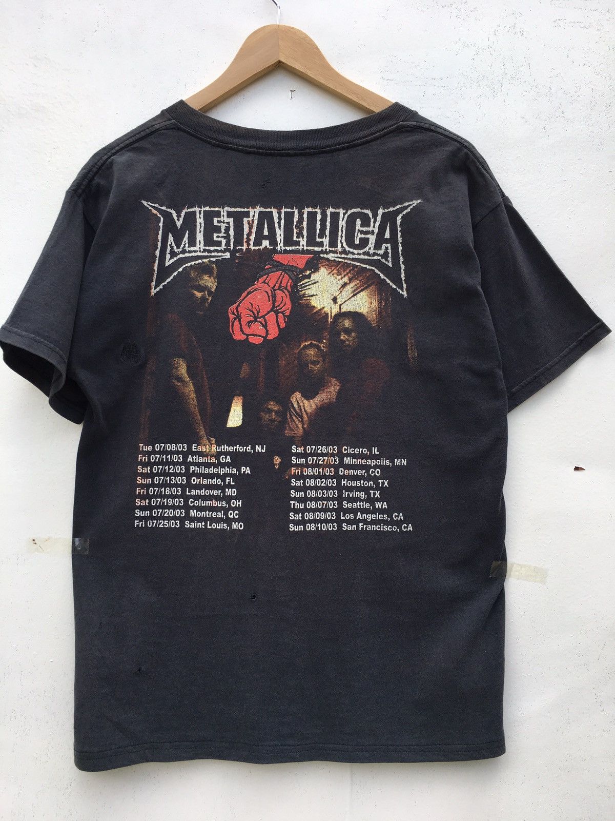 Band Tees Rare Vintage 2003 Metallica Concert Tour Tshirt Size US M / EU 48-50 / 2 - 25 Thumbnail