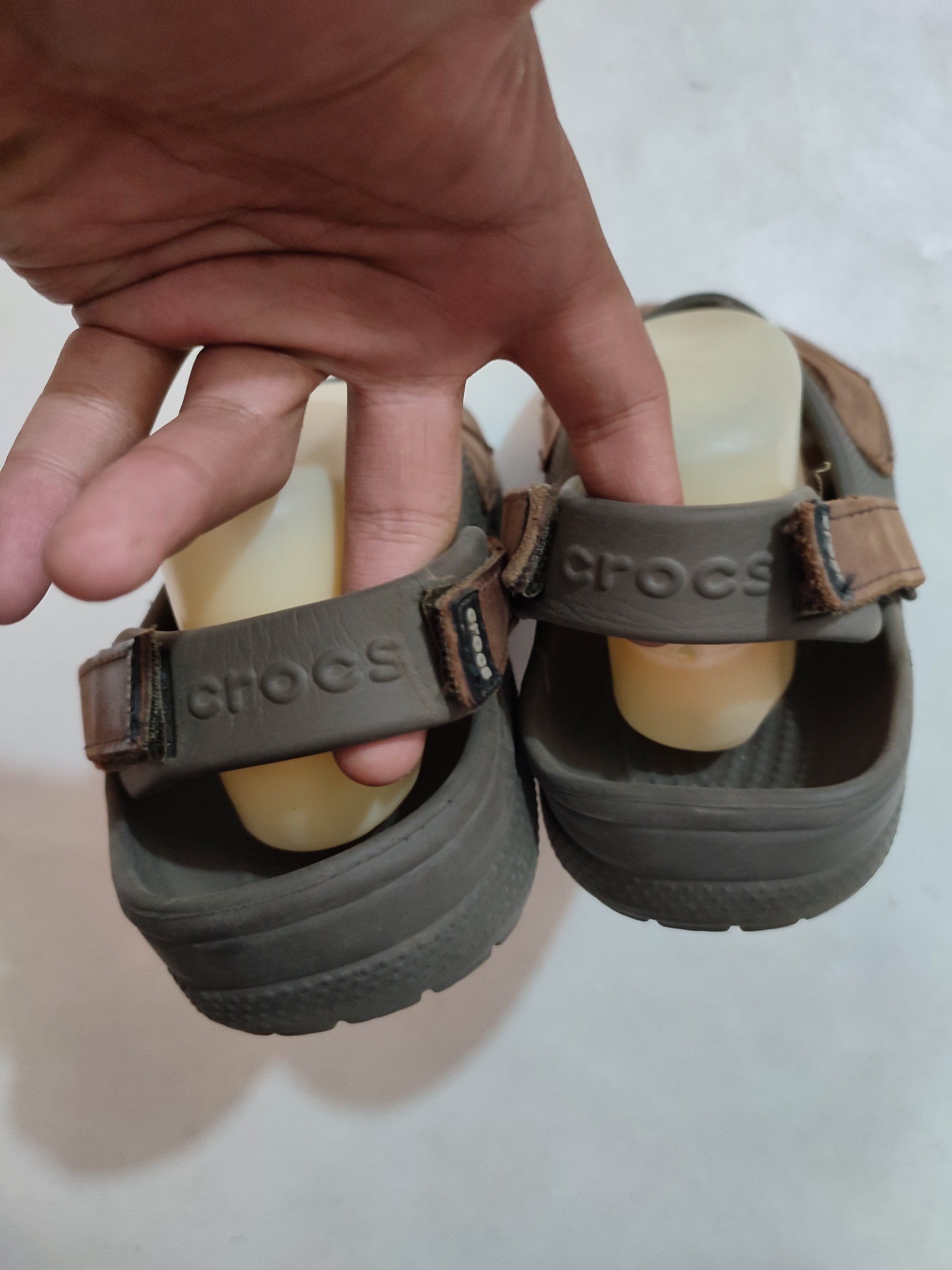 Crocs Crocs Sandals With Mixing Leather Material Classic Design Size US 8 / EU 41 - 7 Thumbnail