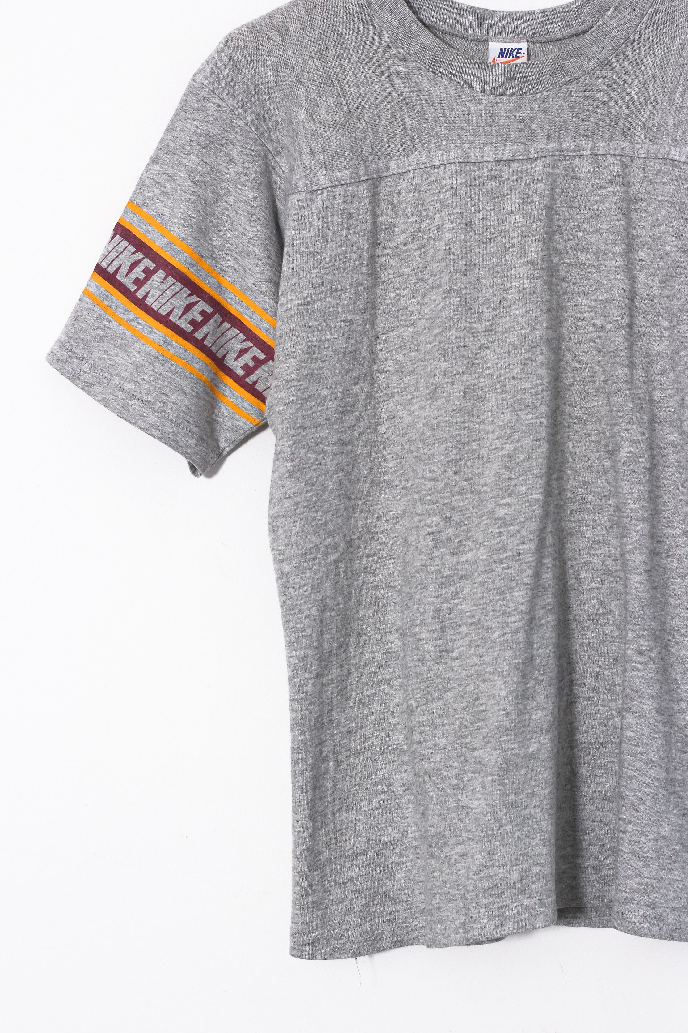 Nike × Vintage Vintage NIKE Tee T Shirt 80s A7593 Size US S / EU 44-46 / 1 - 6 Thumbnail