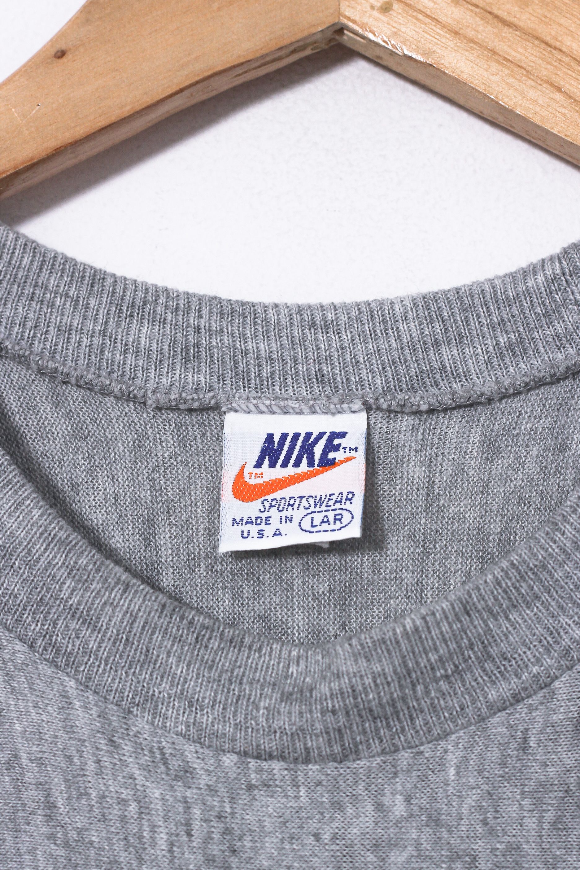 Nike × Vintage Vintage NIKE Tee T Shirt 80s A7593 Size US S / EU 44-46 / 1 - 3 Thumbnail