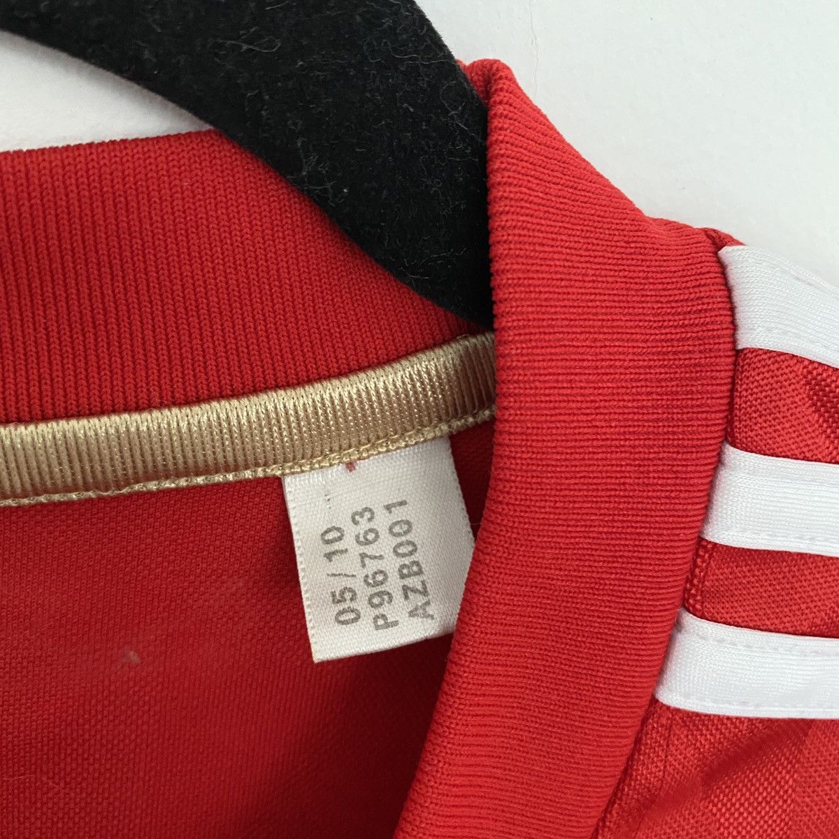 Adidas 2010 2012 Liverpool England Adidas Home Away Soccer Jersey Size US M / EU 48-50 / 2 - 6 Thumbnail