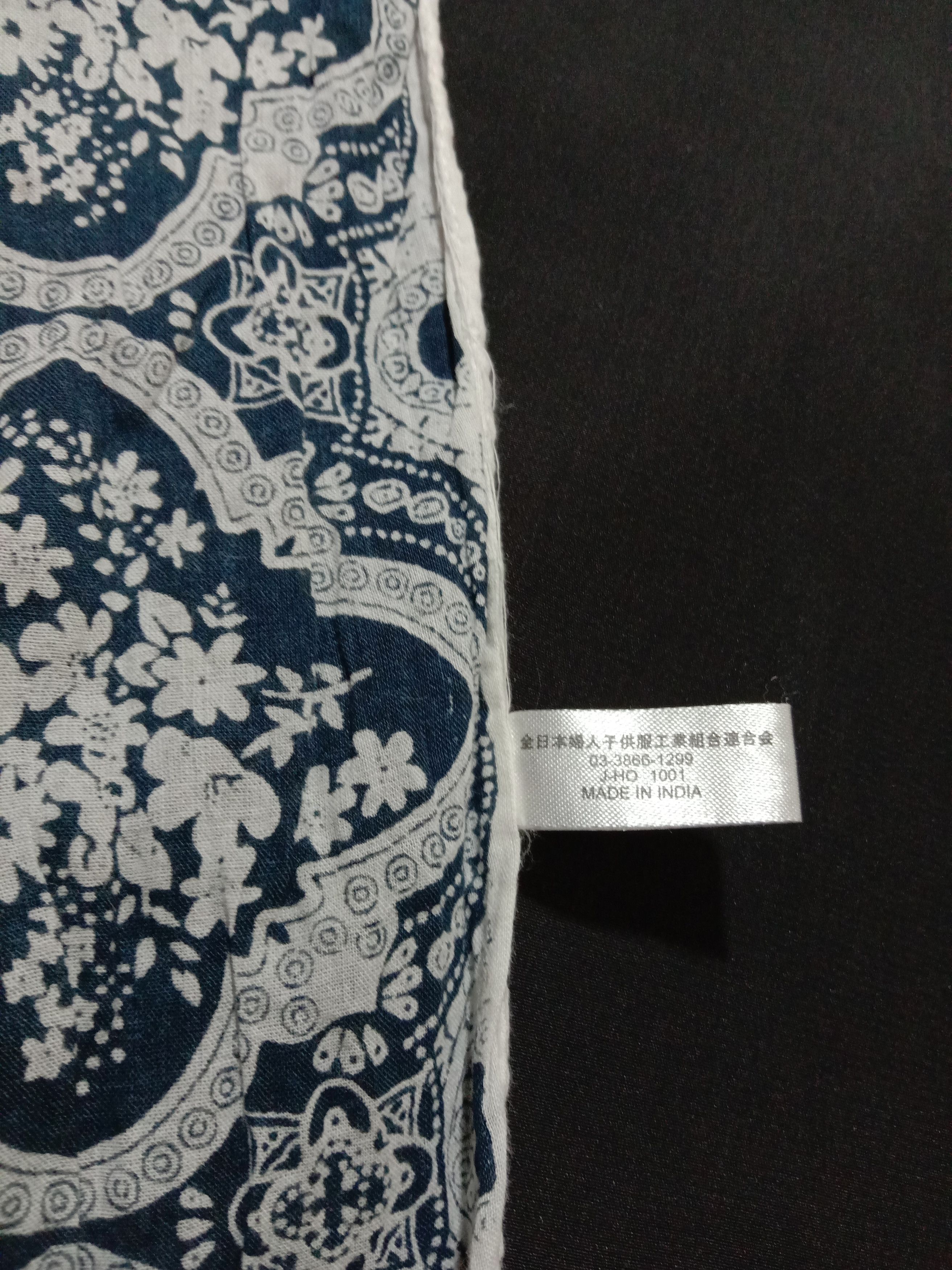 Japanese Brand Floral Scarf Muffler Nice Design 69 x 12 Size ONE SIZE - 4 Thumbnail