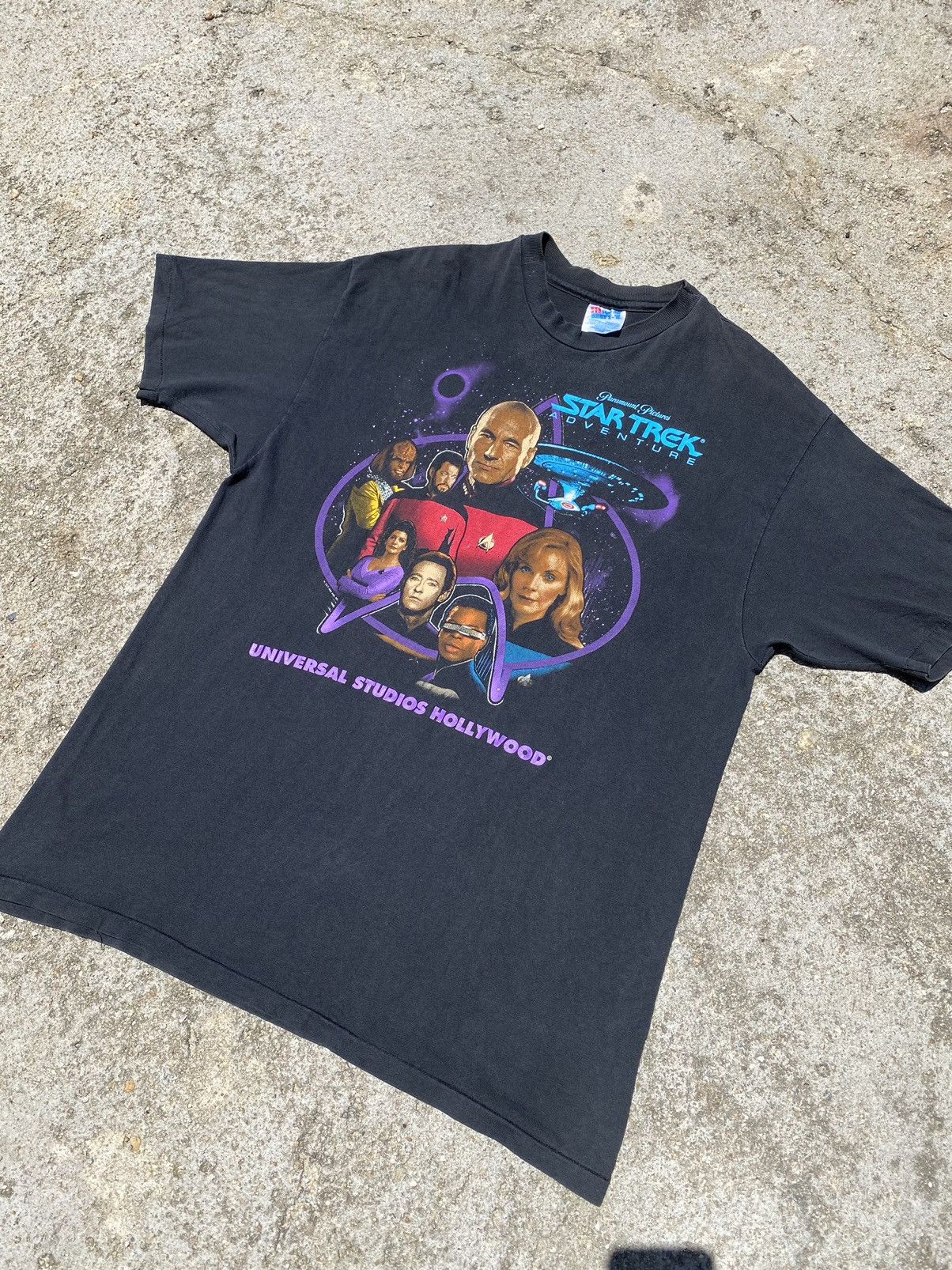 Vintage vintage rare 1993 movie star trek adventure graphics tee Size US XL / EU 56 / 4 - 2 Thumbnail