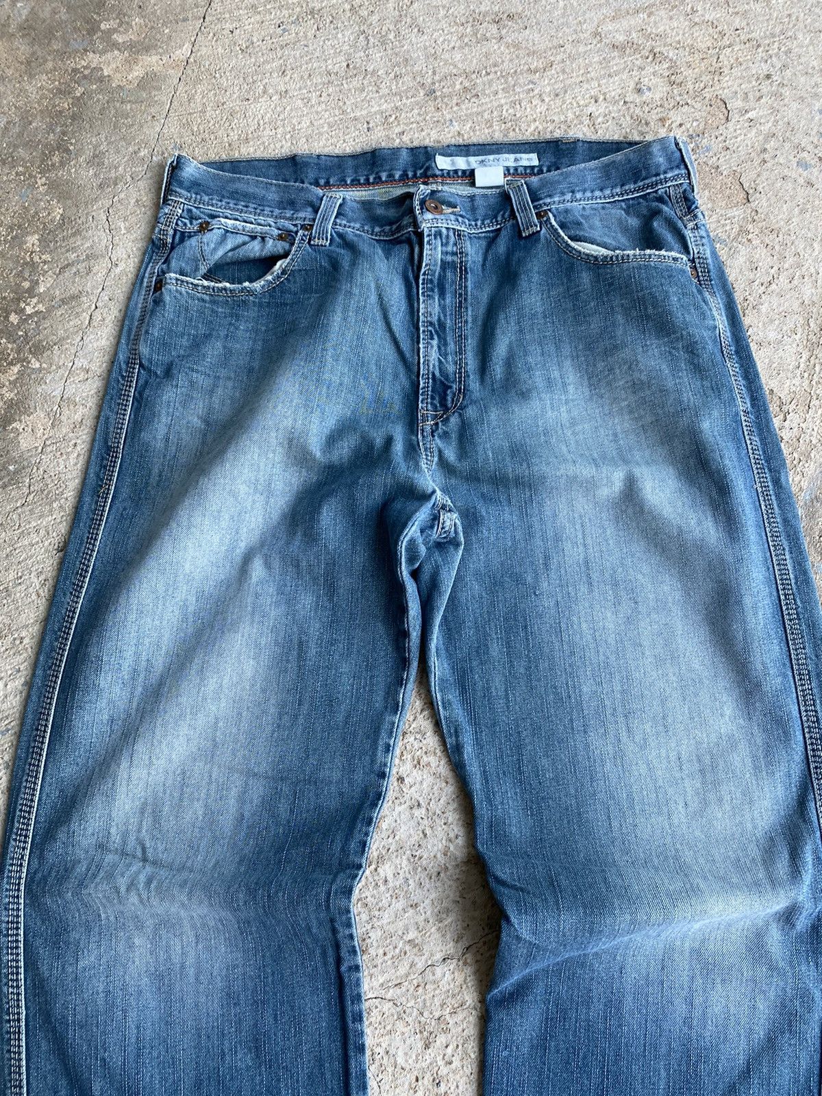 DKNY × Vintage Vintage Y2K Crazy DKNY Baggy Loose Faded Jeans Size US 36 / EU 52 - 3 Thumbnail
