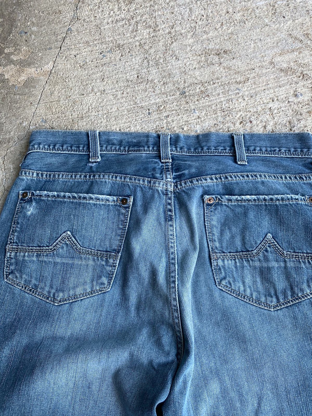 DKNY × Vintage Vintage Y2K Crazy DKNY Baggy Loose Faded Jeans Size US 36 / EU 52 - 9 Thumbnail