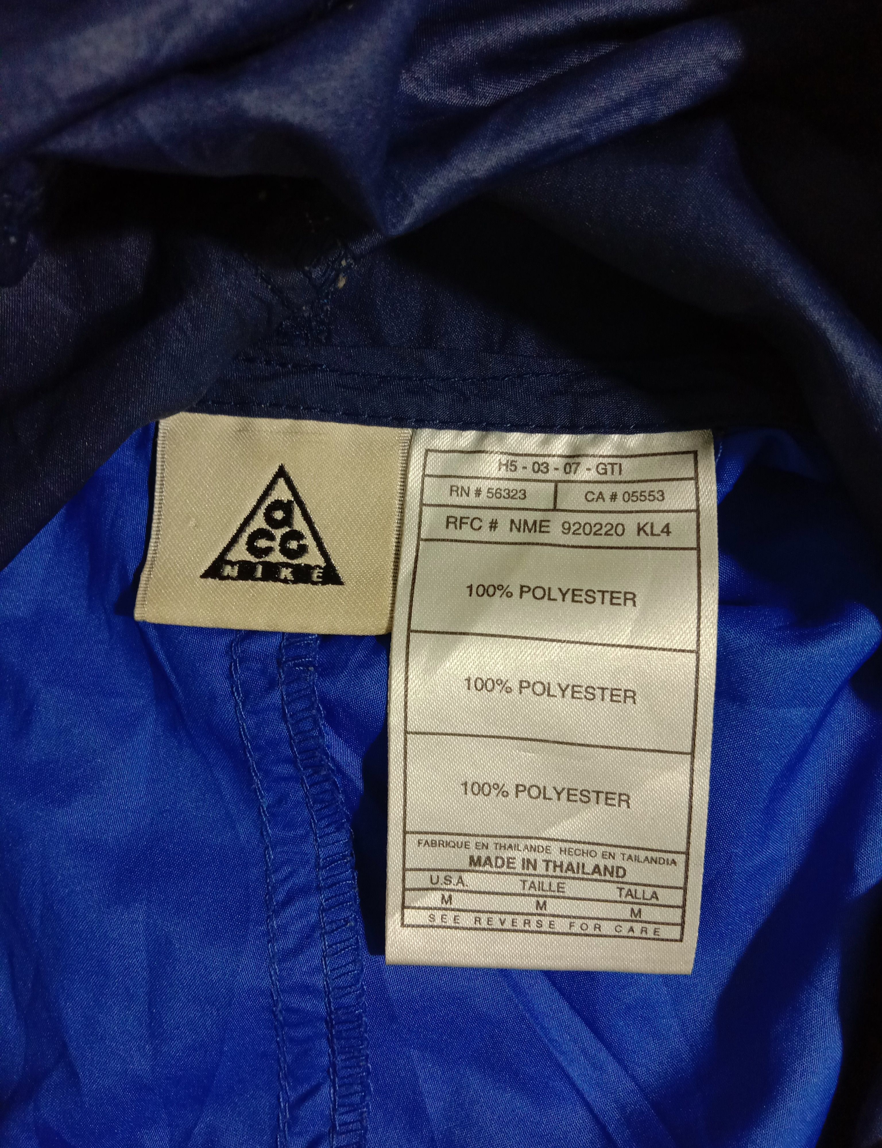 Nike Vintage NIKE ACG Raincoat Embroidery Logo Size US L / EU 52-54 / 3 - 3 Thumbnail