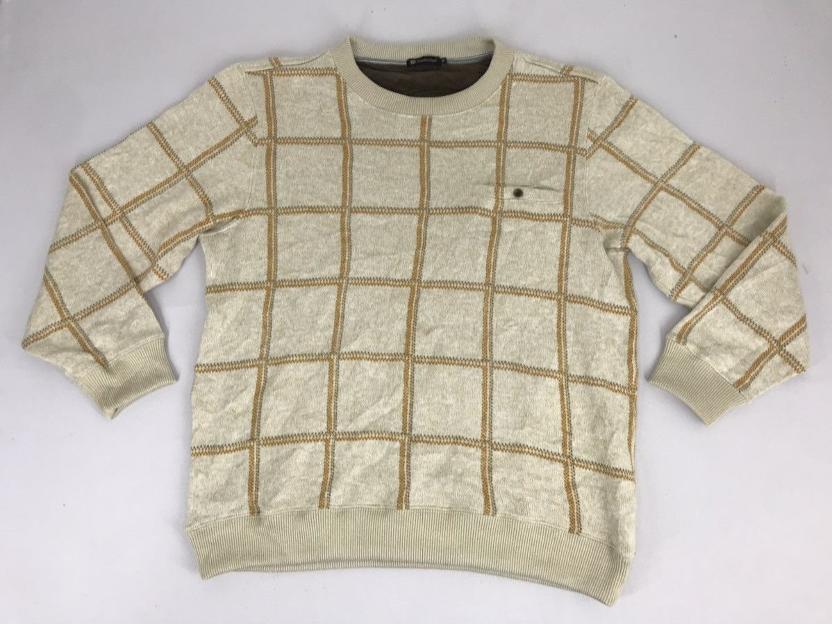 image of Vintage Graceful Day Sweatshirt Pull Over Athletic Checked Style in White, Men's (Size Large)
