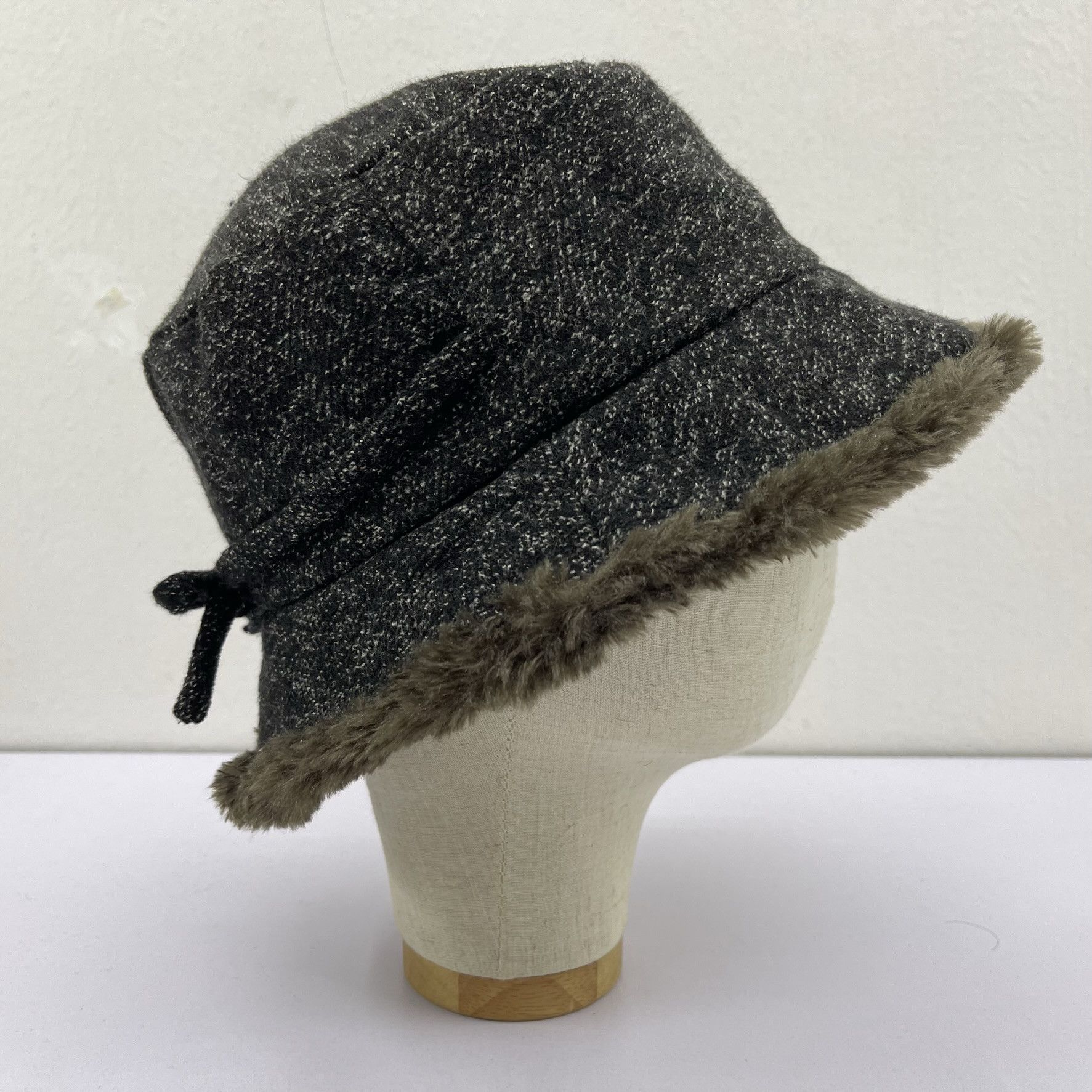 Mario Valentino Mario Valentino Nice Design Bucket Hats-BH3293 Size ONE SIZE - 4 Thumbnail