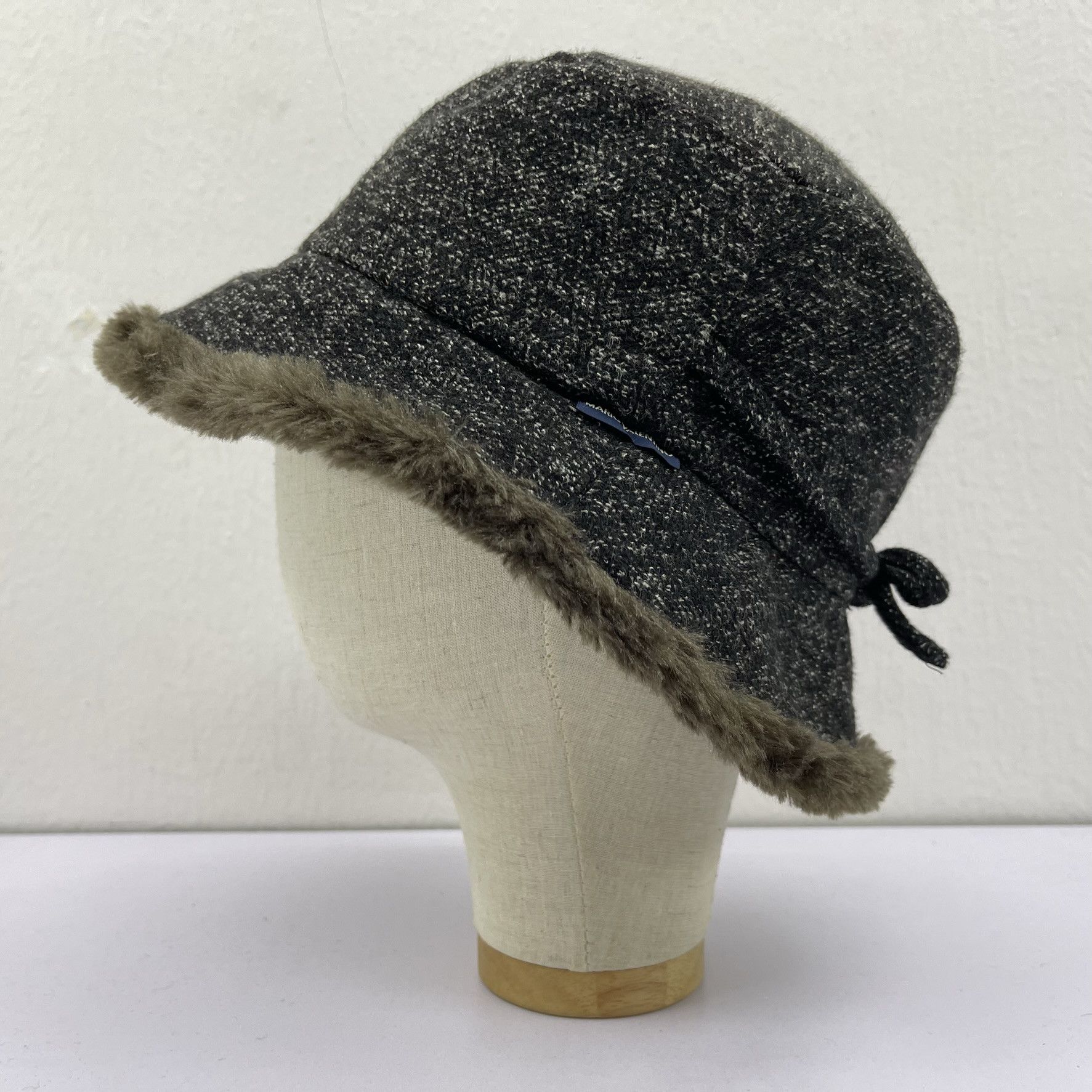 Mario Valentino Mario Valentino Nice Design Bucket Hats-BH3293 Size ONE SIZE - 2 Thumbnail
