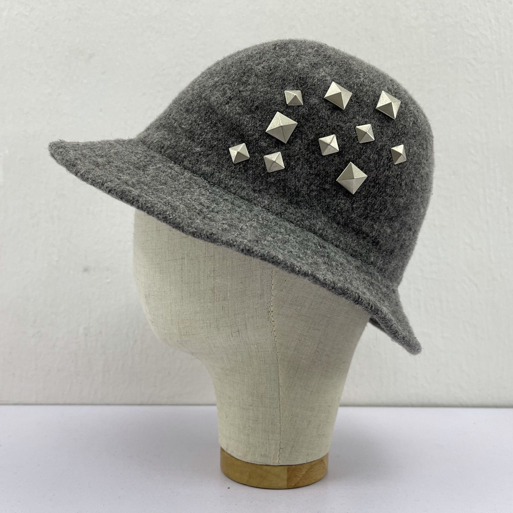 Japanese Brand Milsa Spike Design Bucket Hats-BH3142 Size ONE SIZE - 1 Thumbnail