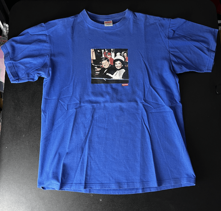 Supreme jfk store tee