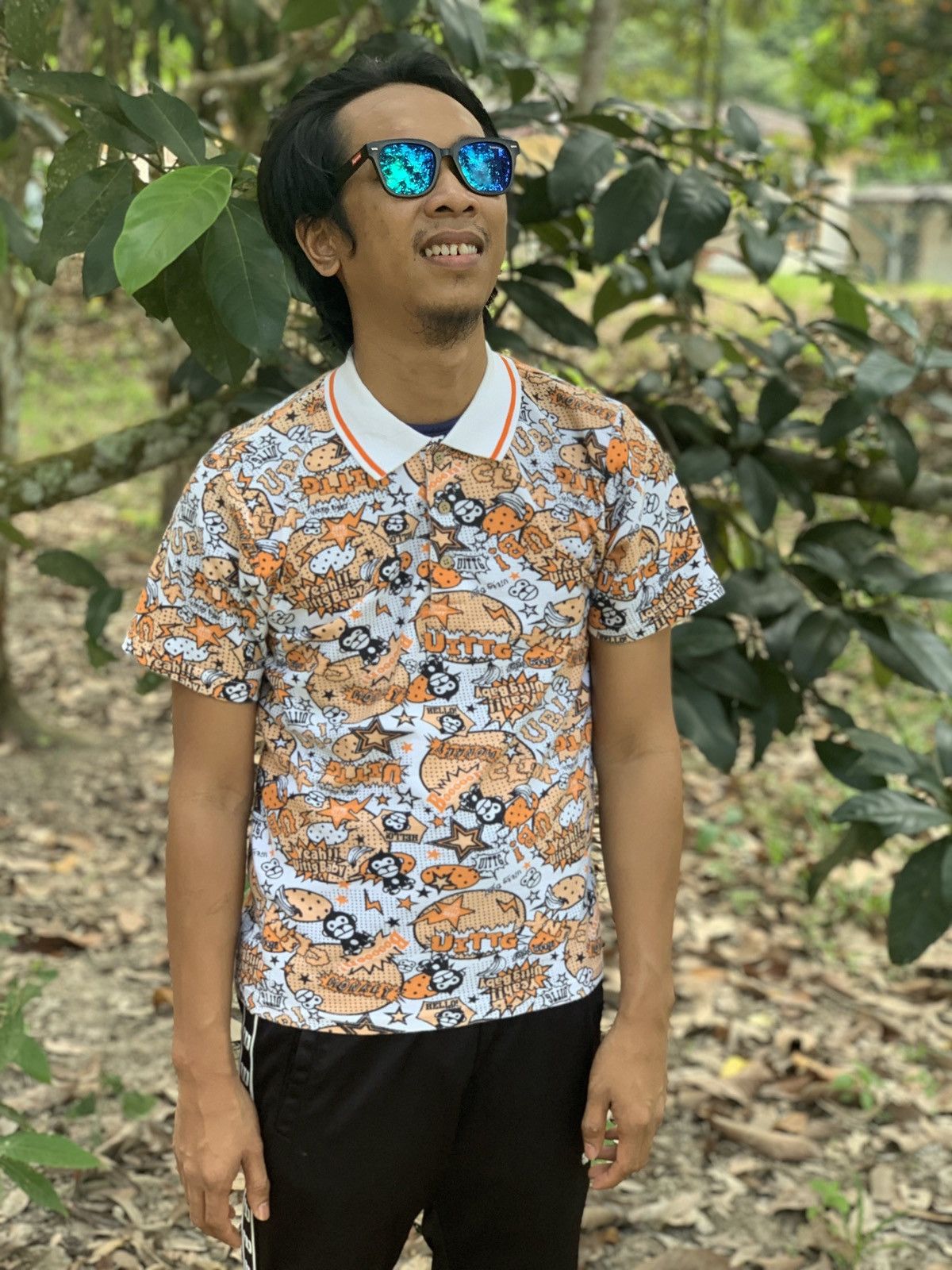 Japanese Brand Uittg polo tshirt tee full print Size US M / EU 48-50 / 2 - 1 Thumbnail