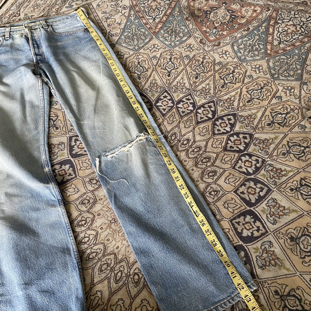 Levi's Vintage 90s Levis 501 Distressed Jeans Nice Faded Size US 31 - 18 Thumbnail
