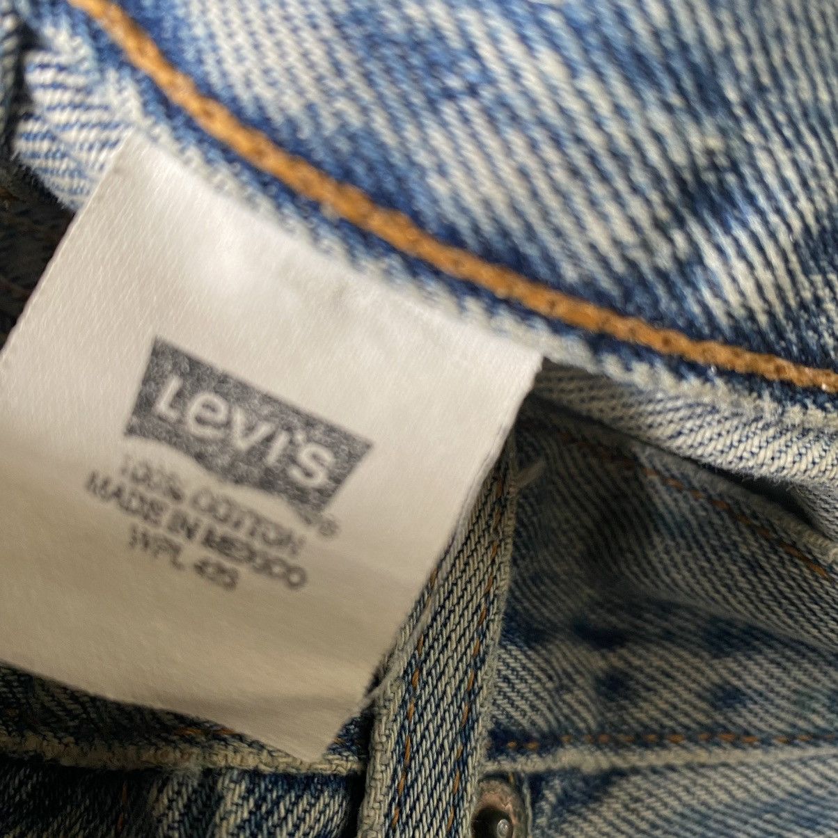 Levi's Vintage 90s Levis 501 Distressed Jeans Nice Faded Size US 31 - 13 Thumbnail