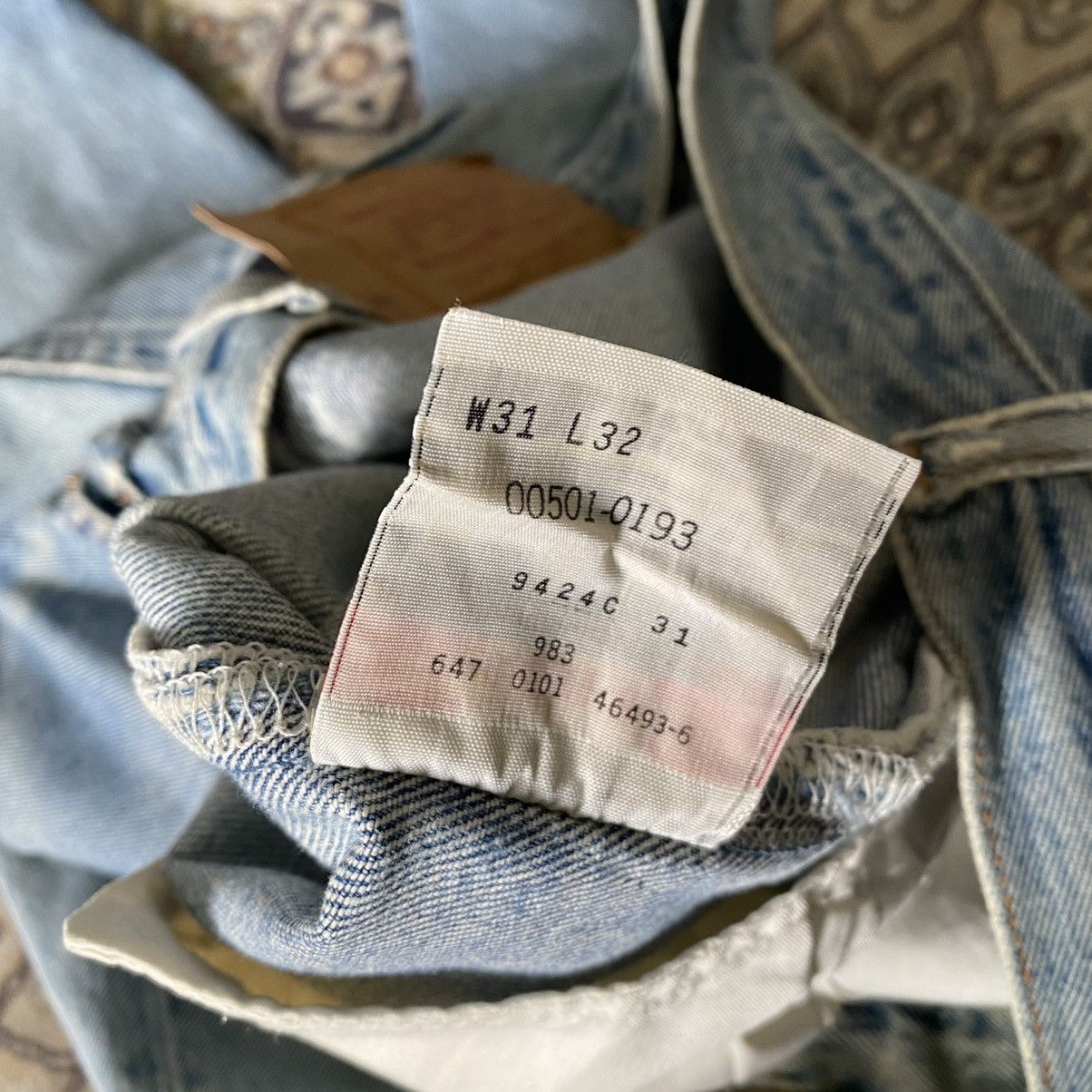 Levi's Vintage 90s Levis 501 Distressed Jeans Nice Faded Size US 31 - 15 Thumbnail