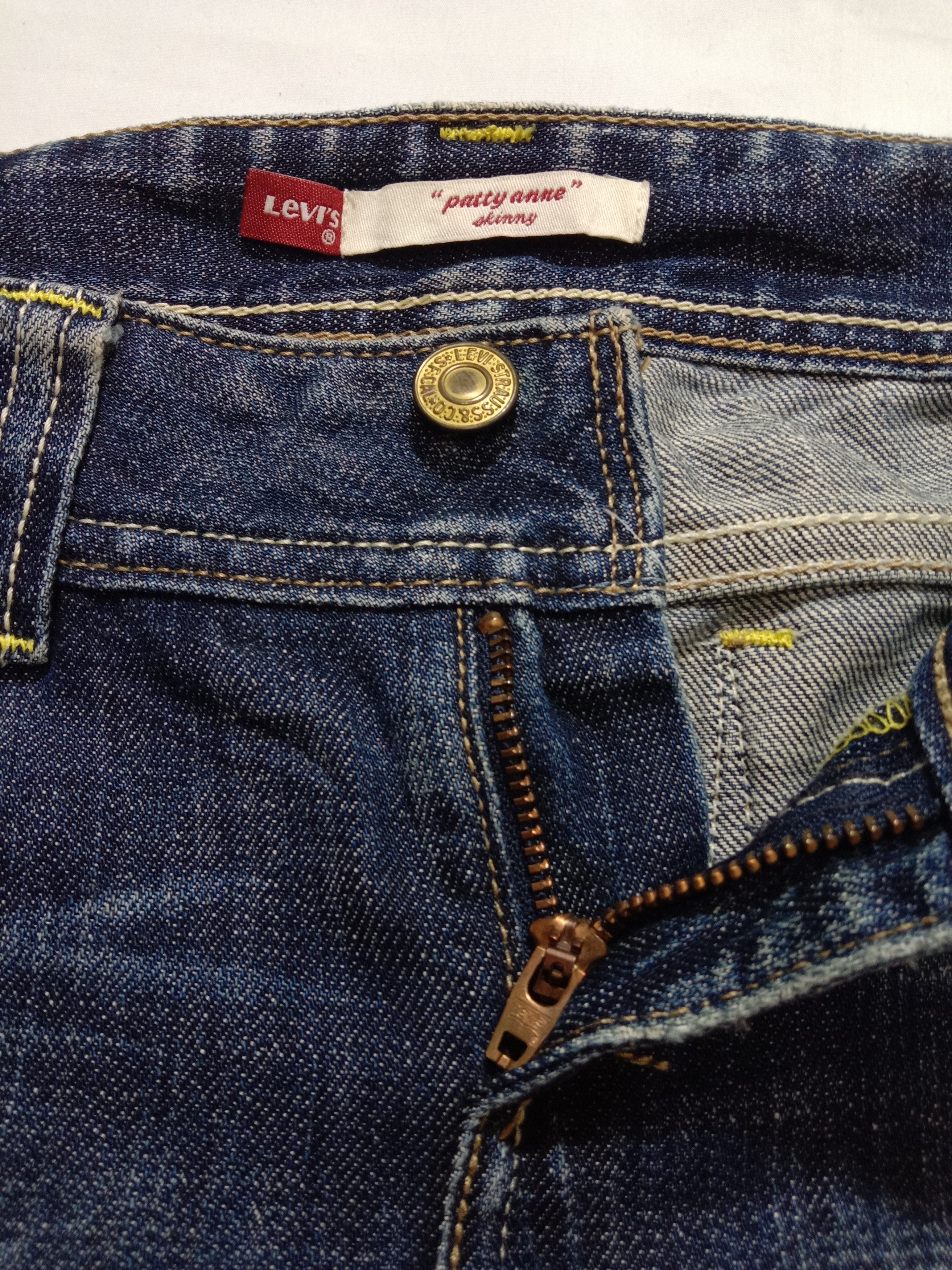 Levi's Vintage Levi’s Distress Denim Patty Anne Skinny Style Size US 31 - 11 Thumbnail
