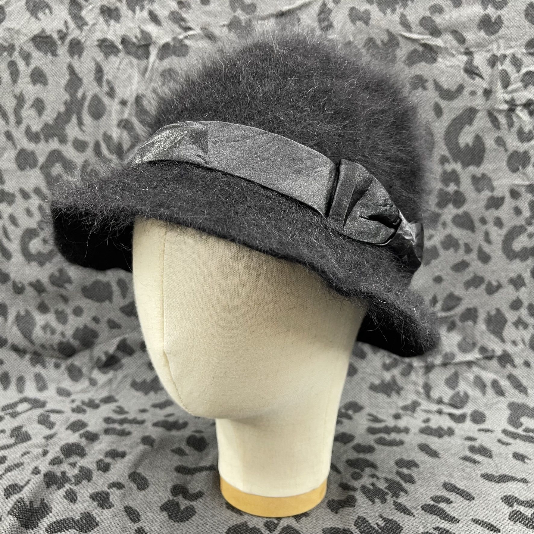 Comme Ca Ism Comme Ca Ism Fur Design Bucket Hats-BH3246 Size ONE SIZE - 1 Thumbnail