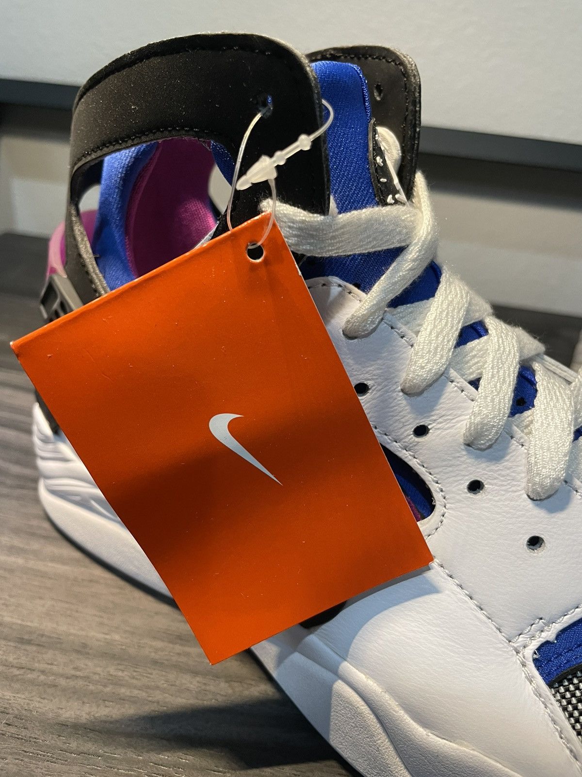 Nike NIKE 2014 OG Air Flight Huarache Size US 9 / EU 42 - 9 Thumbnail