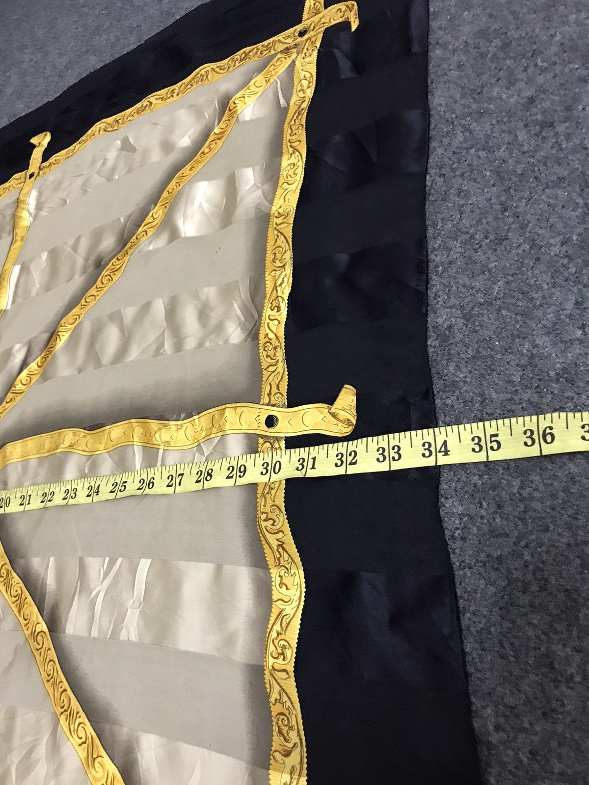 Other Vintage 90s Ellen Tracy Silk Scarf Baroque Nice Design Size ONE SIZE - 4 Thumbnail